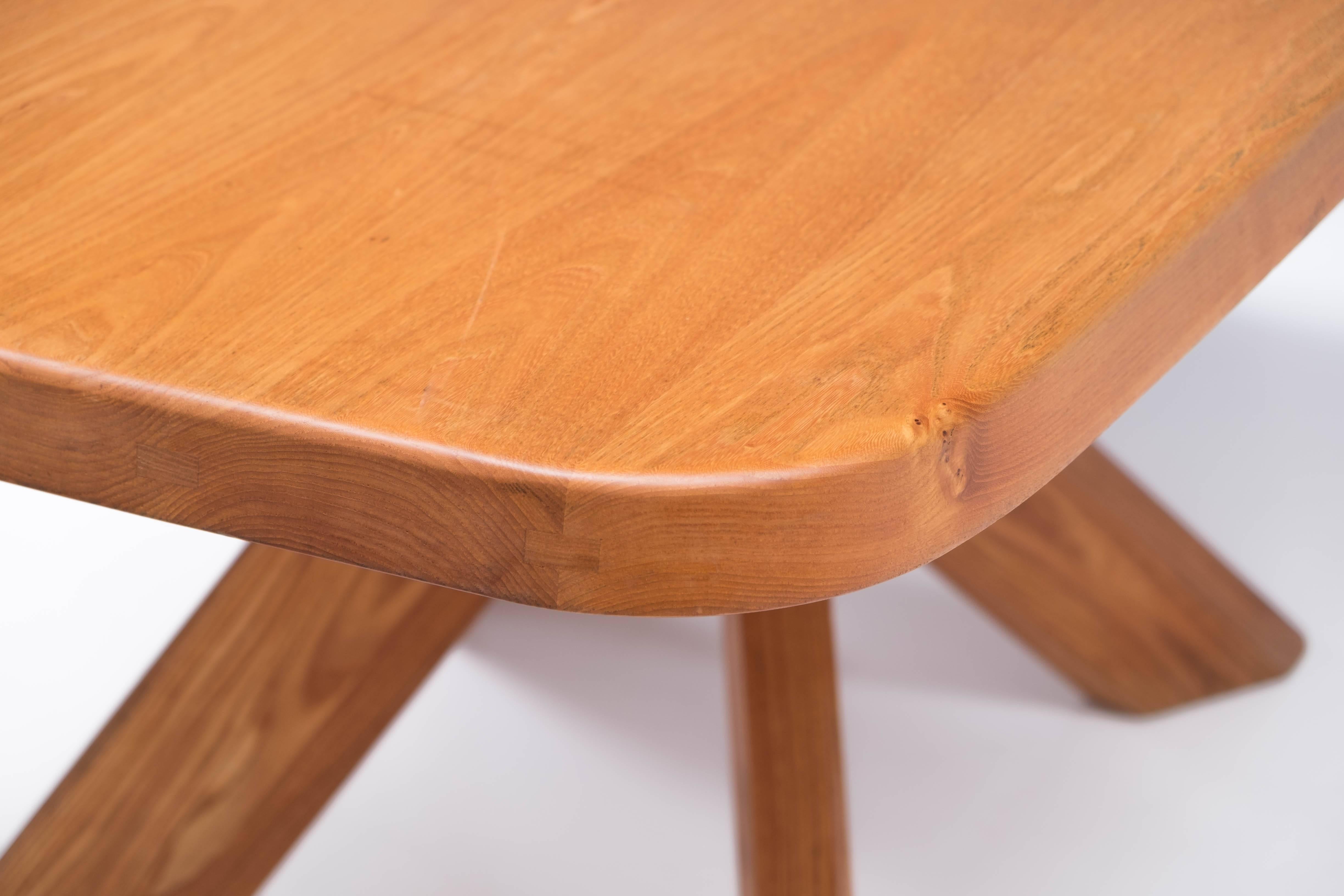 Pierre Chapo T35-B dining table for Seltz in elm, French, 1970s In Good Condition For Sale In Bruges, West-Flanders