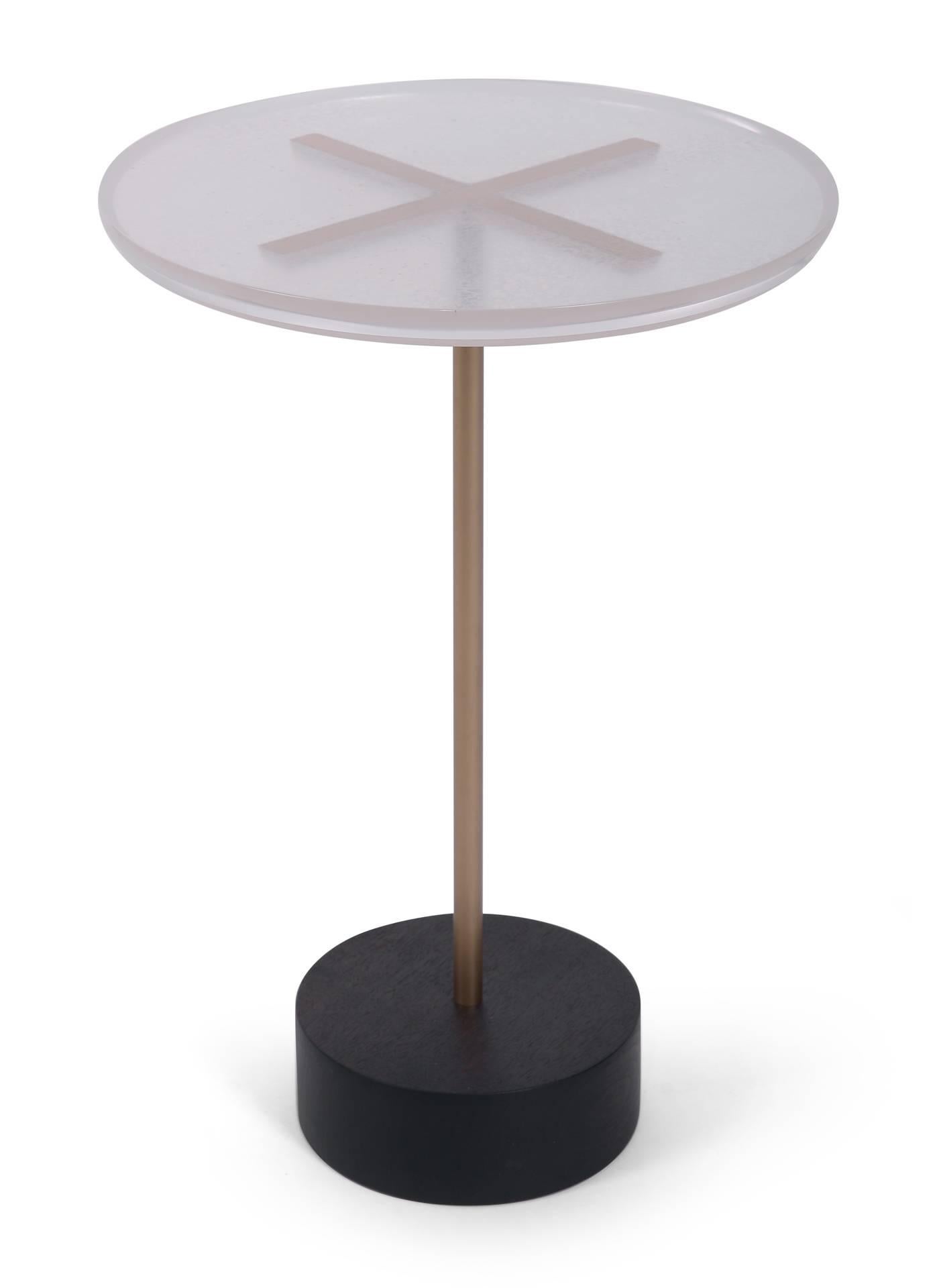 Moderne Tables d'extrémité Stella, bois, métal, résine et poudre métallique personnalisables en vente