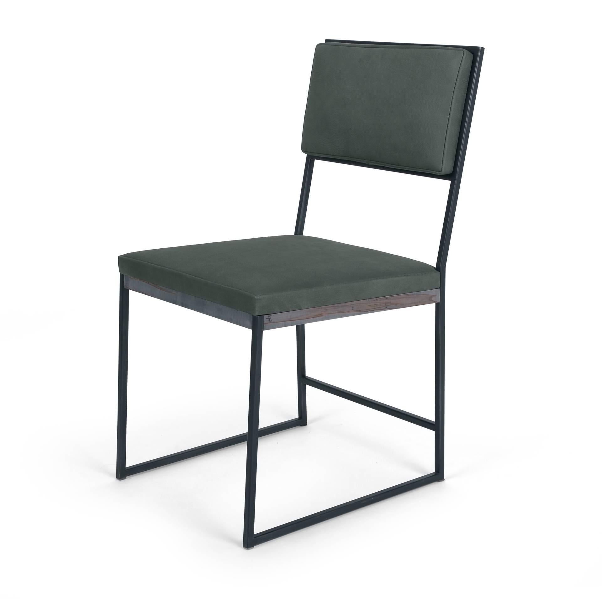Moderne Chaise de salle à manger Hendrick, personnalisable en vente