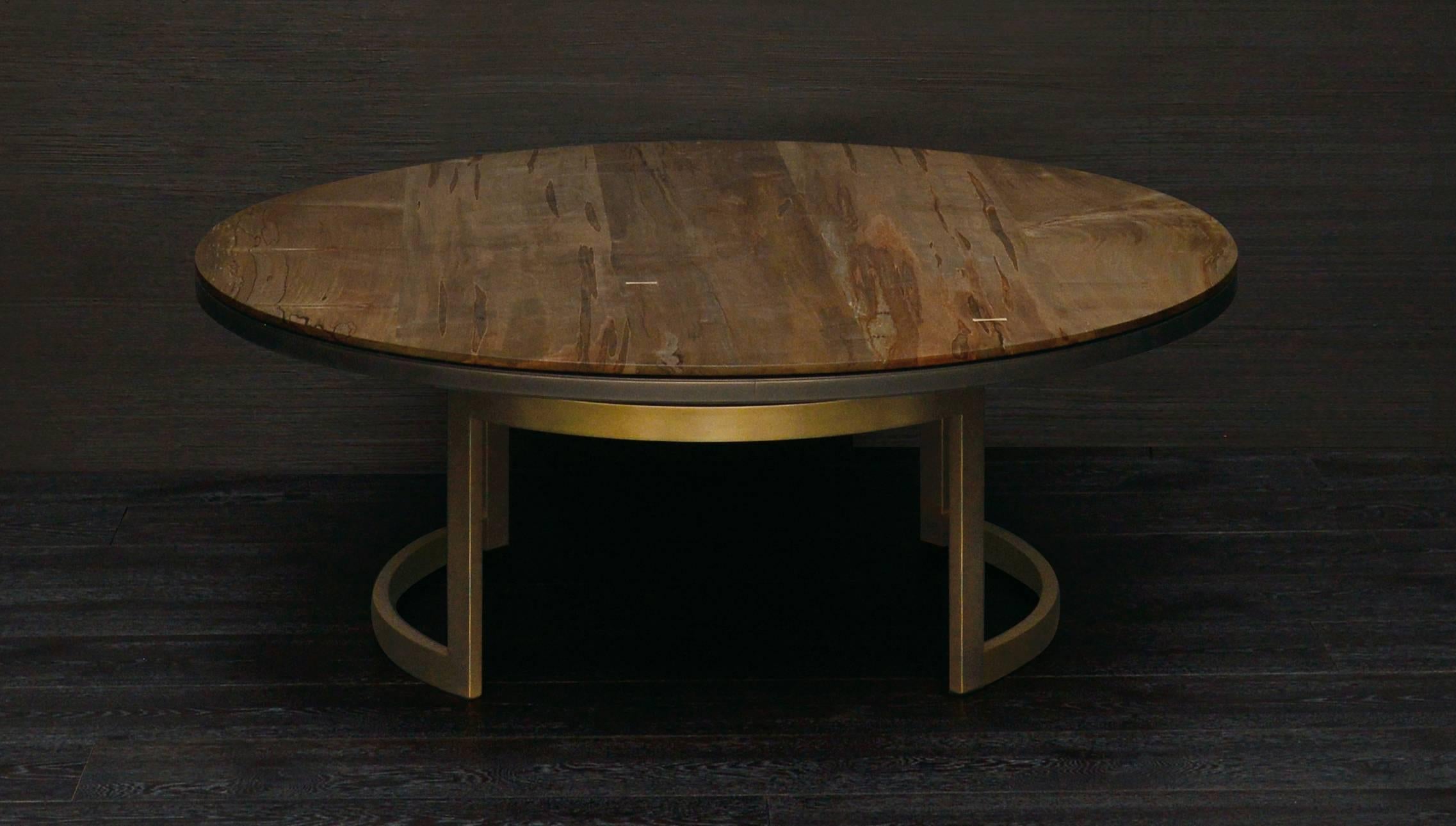 Moulage Table basse gothique personnalisable en bois, métal et résine en vente