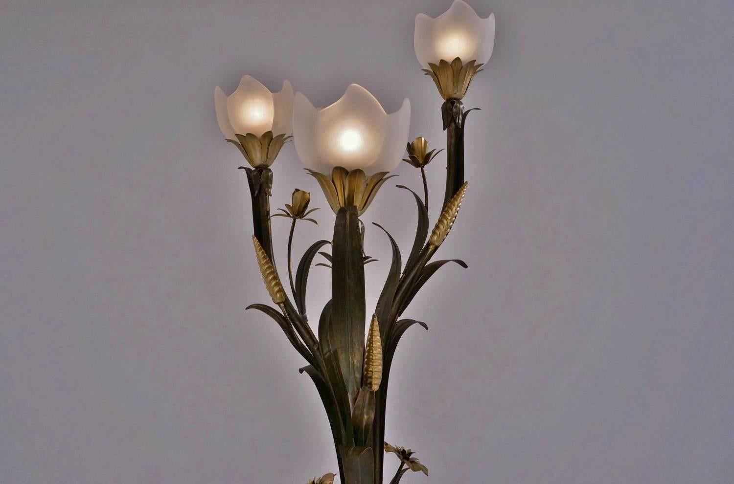 Italian tole floor lamp, gilt metal glass flowers with three lights by 'LS Italy,' circa 1970s, Italian.

This vintage floor lamp has been thoroughly cleaned, newly rewired including new brass lamp holders. It is ready to use. Light bulbs