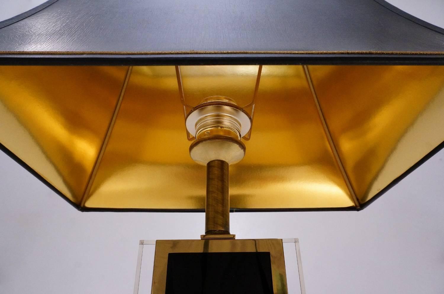 Late 20th Century Romeo Rega Lucite and Brass Table Lamp, circa 1970s, Italian