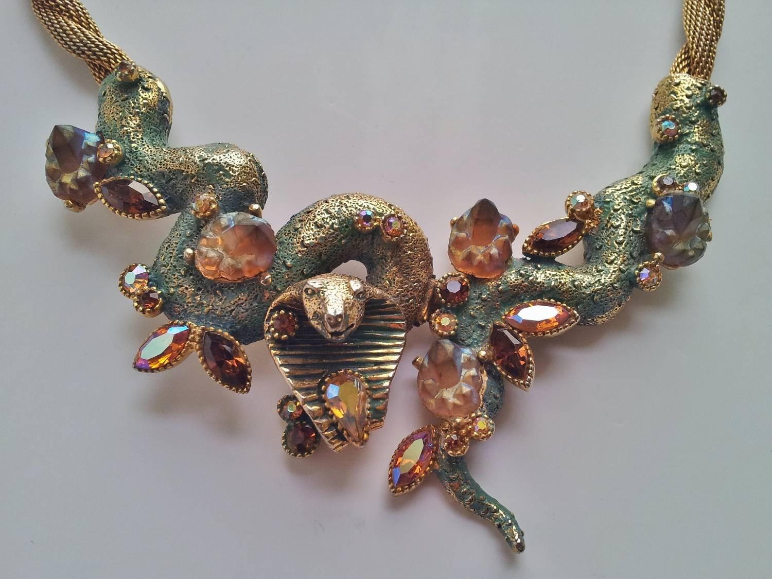 HAR serpent or cobra necklace, bracelet & earrings of enamelled gold tone and rhinestones 1959, New York. This is the company`s most sought after and collectible fantasy set and part of costume jewellery history. This is an eye-catching conversation