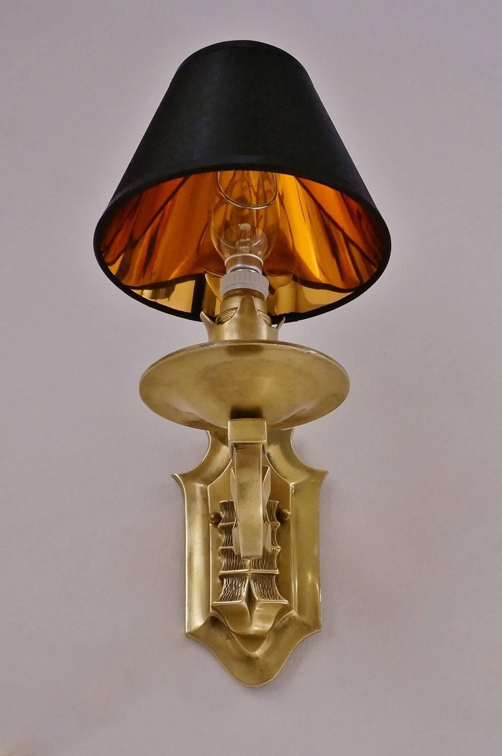 Hollywood Regency Maison Baguès Wall Lights Bronze in the Chinoiserie Style, circa 1970s, French