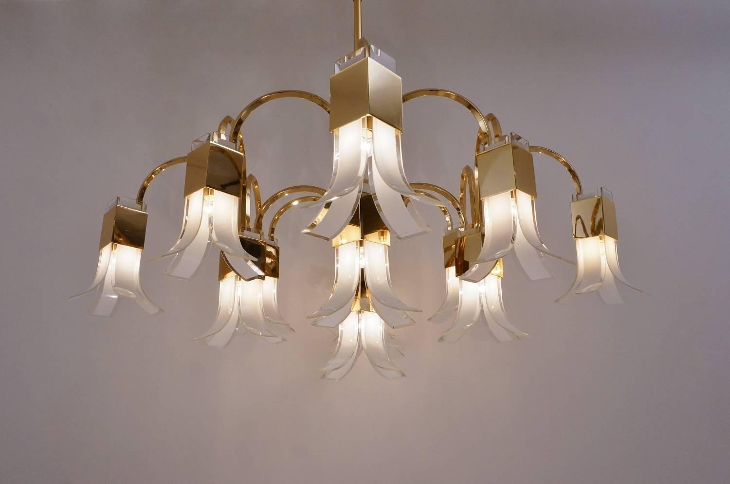Post-Modern Sciolari Chandelier Cubic Gold-Plated with Glass Petals, circa 1970s, Italian