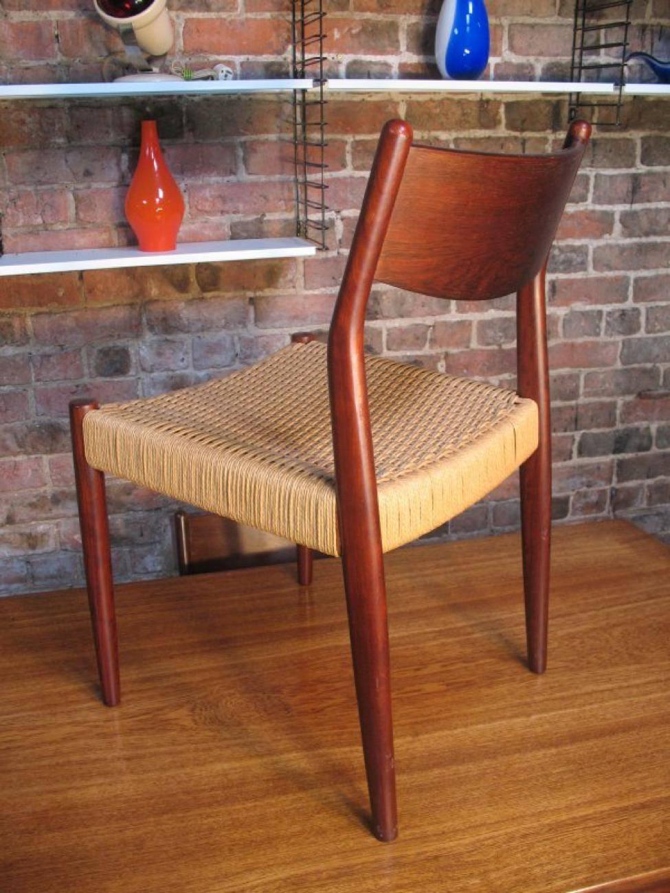 Stunning organic set of rosewood chairs (four) designed and made by Moller, upholstered in a lovely original retro Danish cord which is in very good vintage condition. 

Measures: Height: 79cm, seat height: 45cm, depth: 55cm, width: 48cm.

