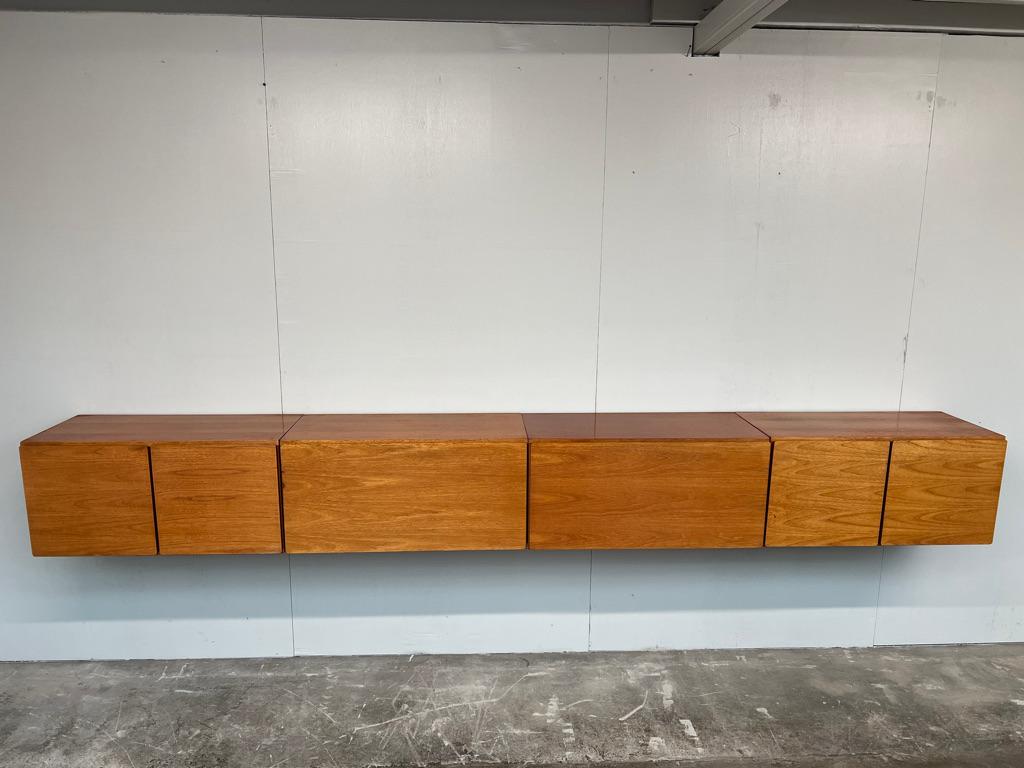 Mid-Century Modern Exceptional Totally Free-Hanging XL Teak 1960 Retro Sideboard / Credenza For Sale