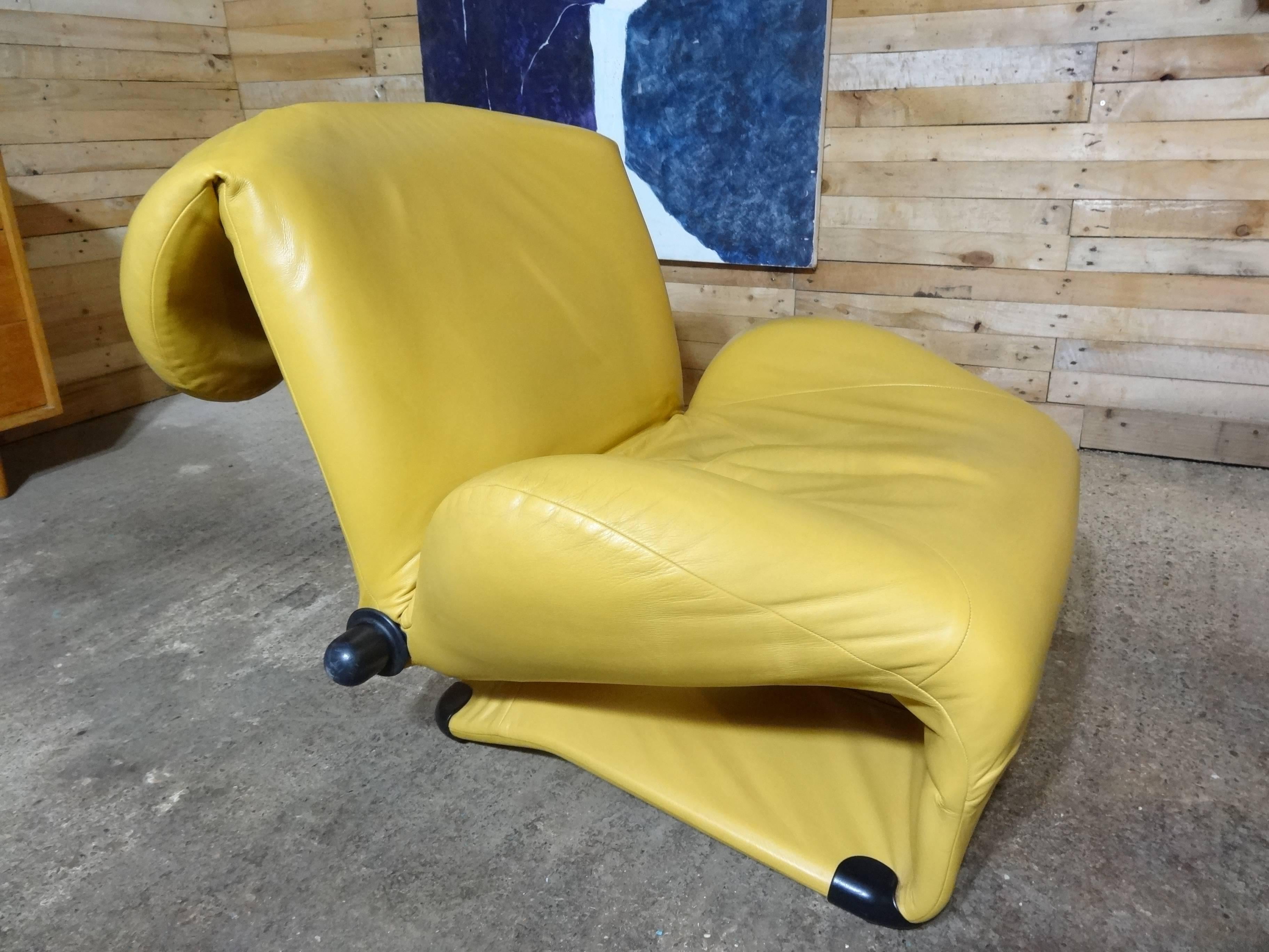 Italian 1980 Cassina ''Wink'' Chair Designed by Toshiyuki Kita