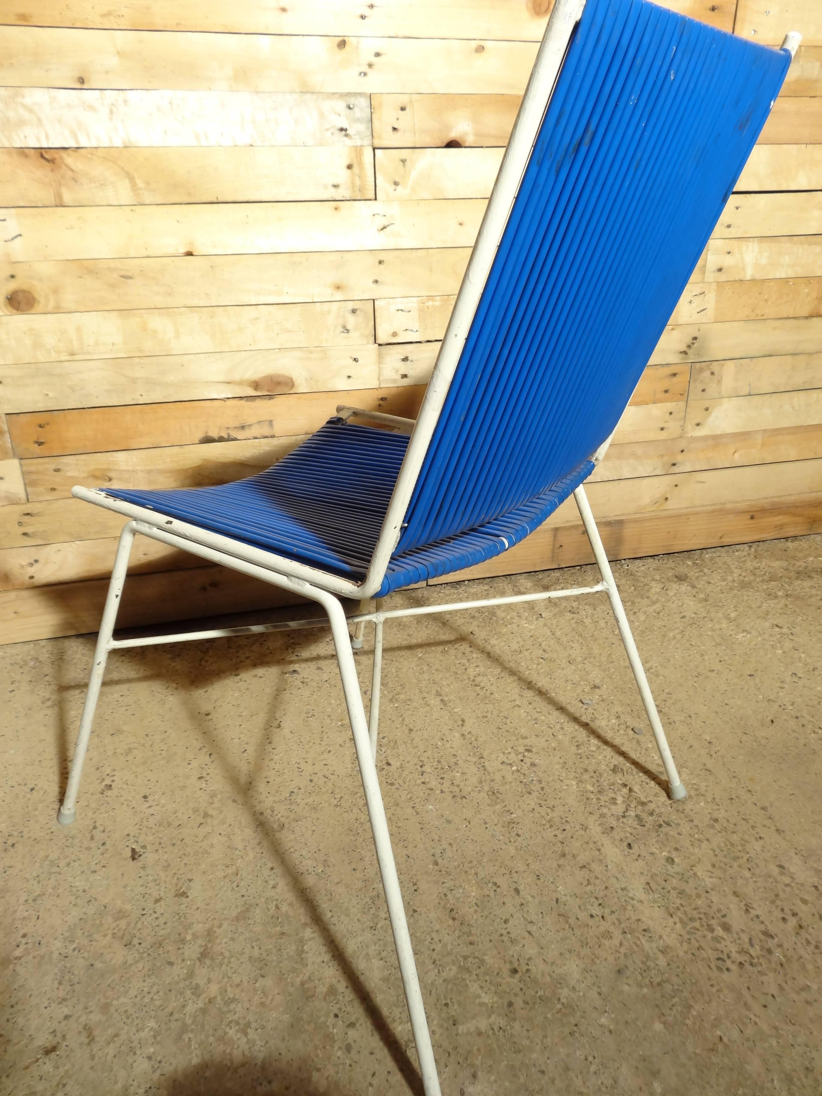 Vintage Retro 1950's Pair of French Red and Blue wire chairs  For Sale 2