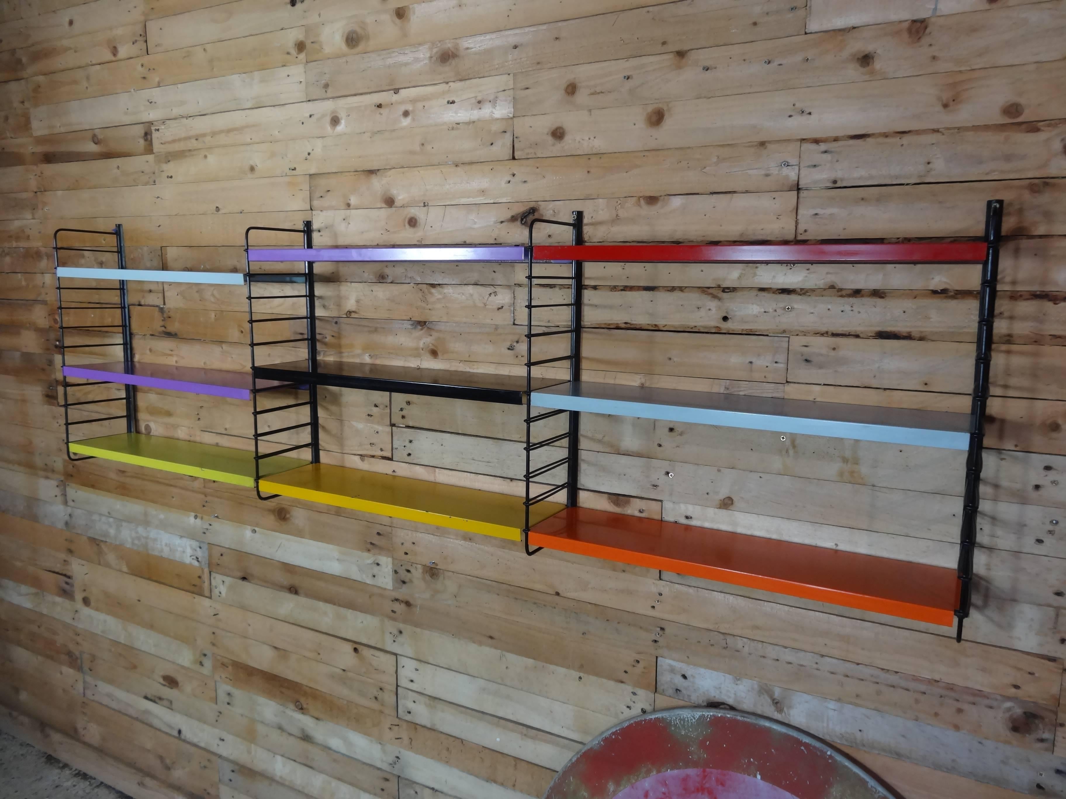 Lovely Tomado rack in very good vintage condition, the rack comes with four ladders and nine shelves (B10).