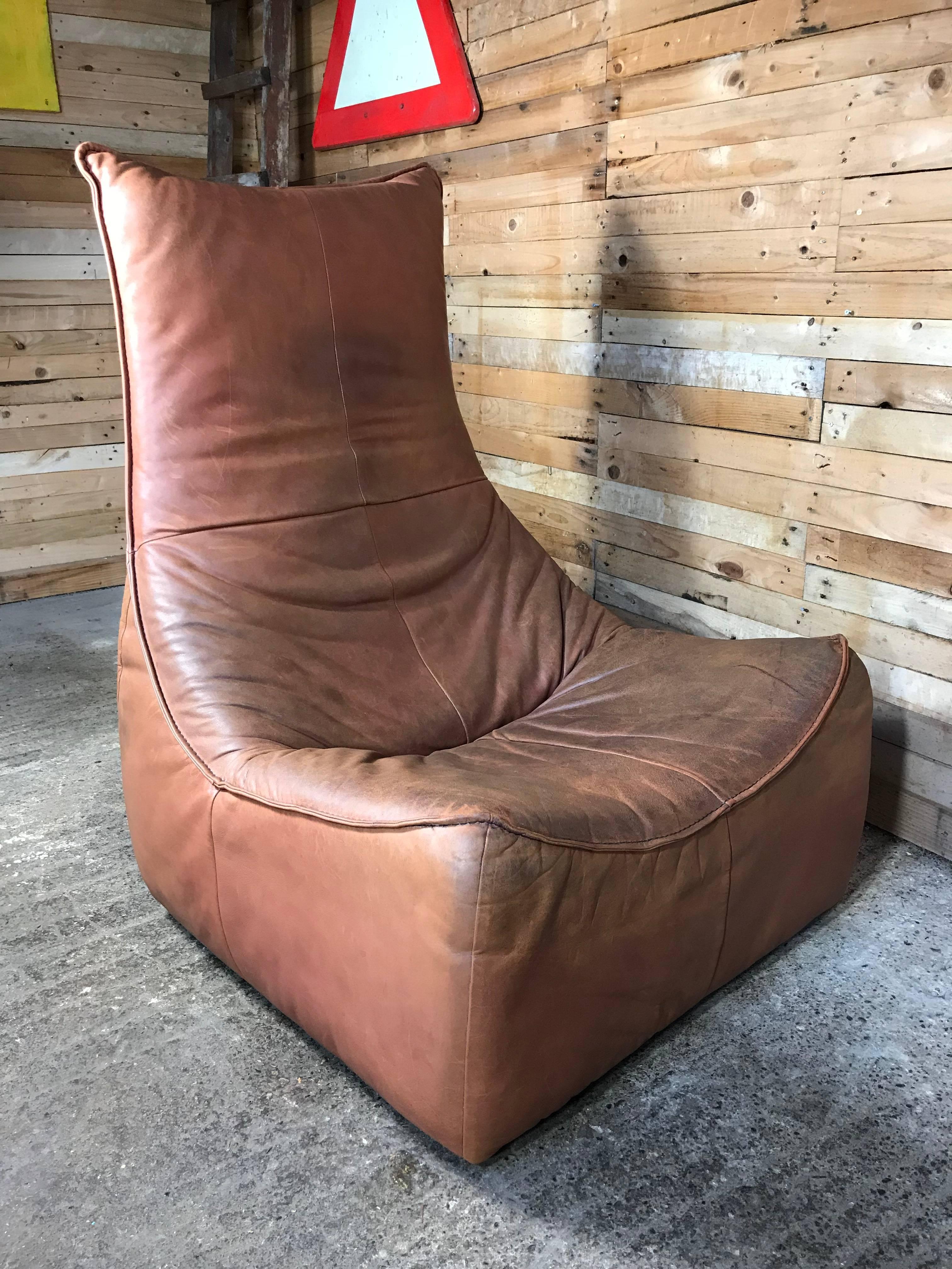 Mid-Century Modern Dutch Designed Gerard van de Berg Light Cognac Coloured Leather Chair  THE ROCK