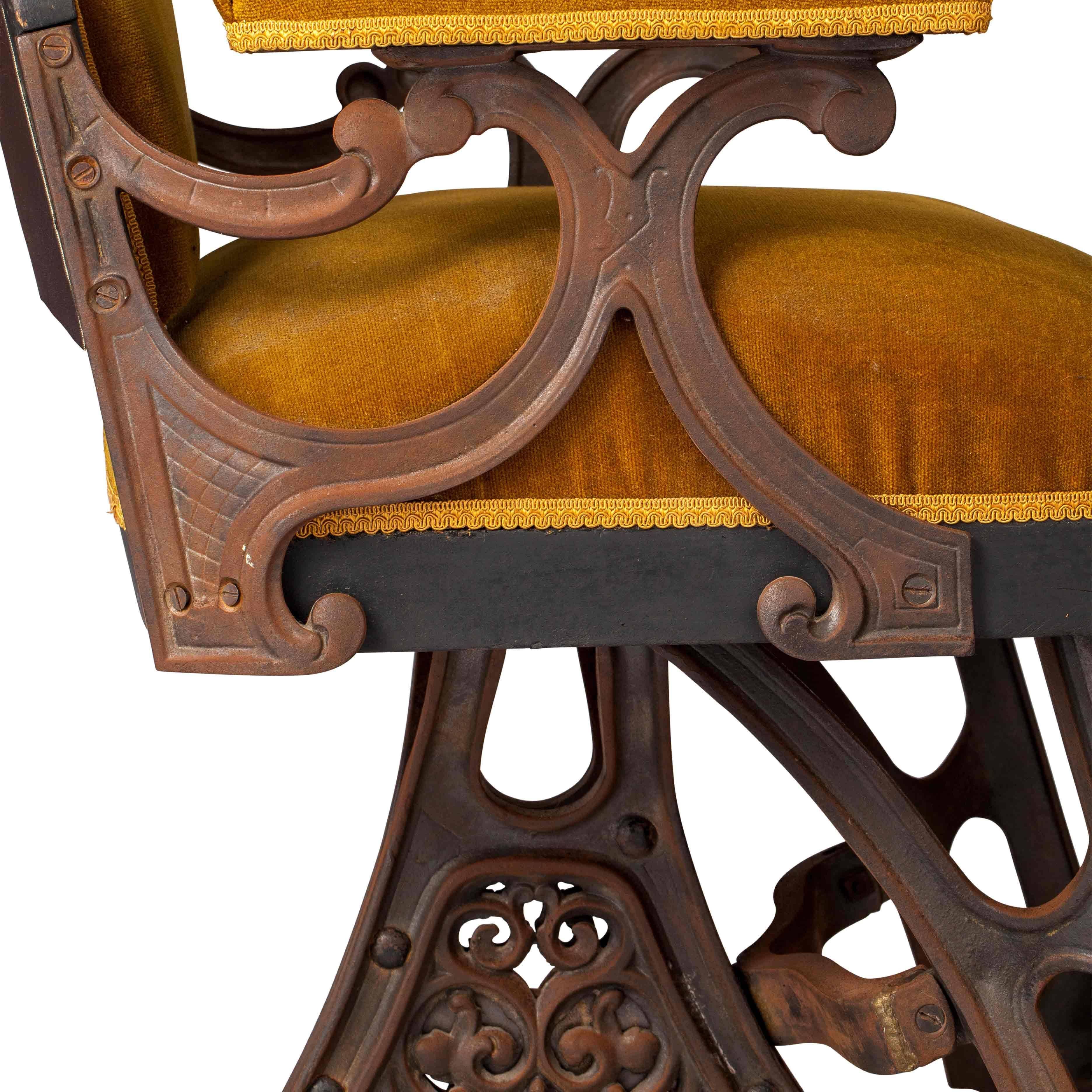 Mid-Century Modern Antique French Dentist Chair by Louis Alexandre Billard, 1890 For Sale