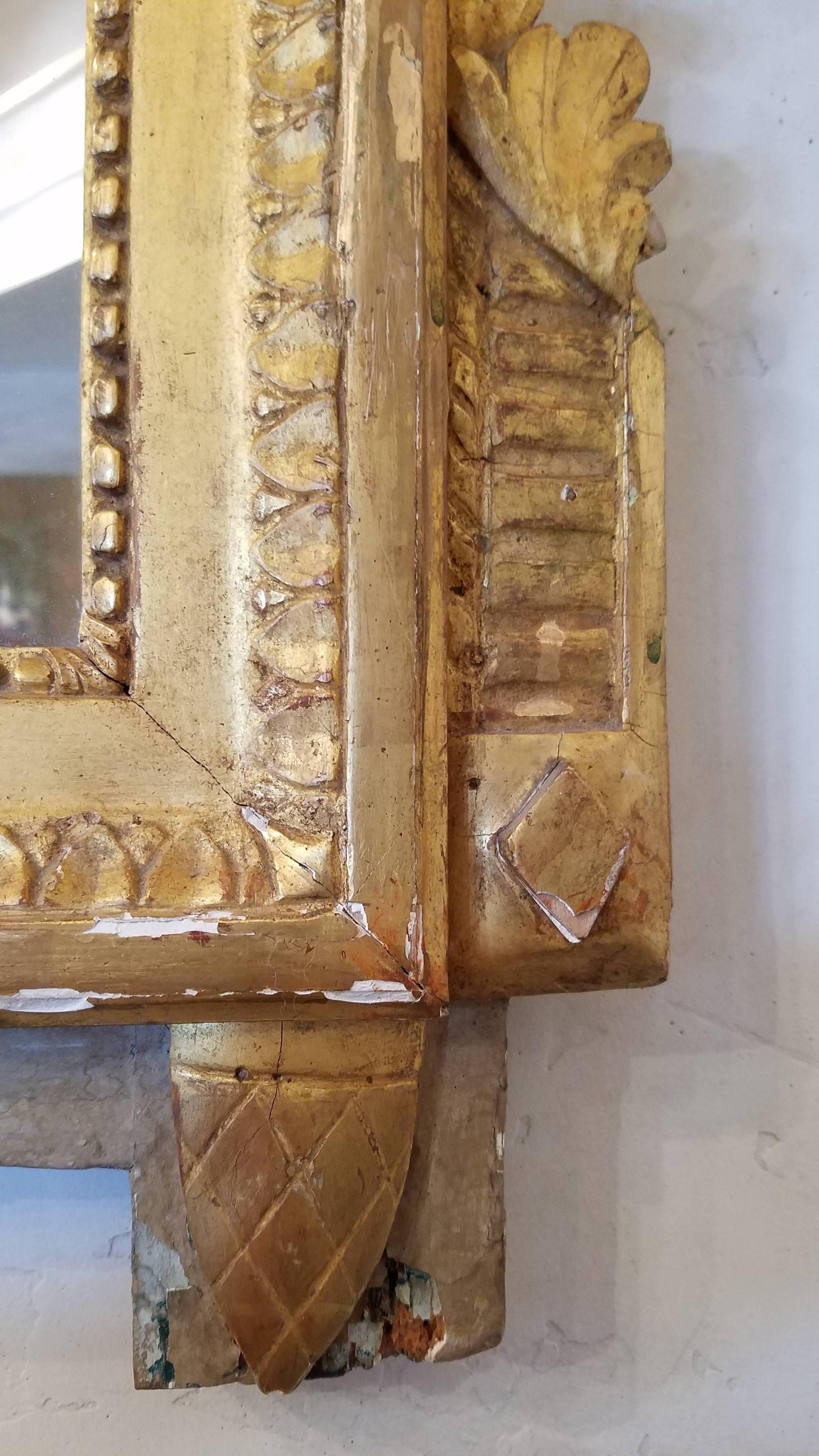 Louis XVI Late 18th Century Giltwood Carved Wall Mirror In Good Condition In Cardiff, CA