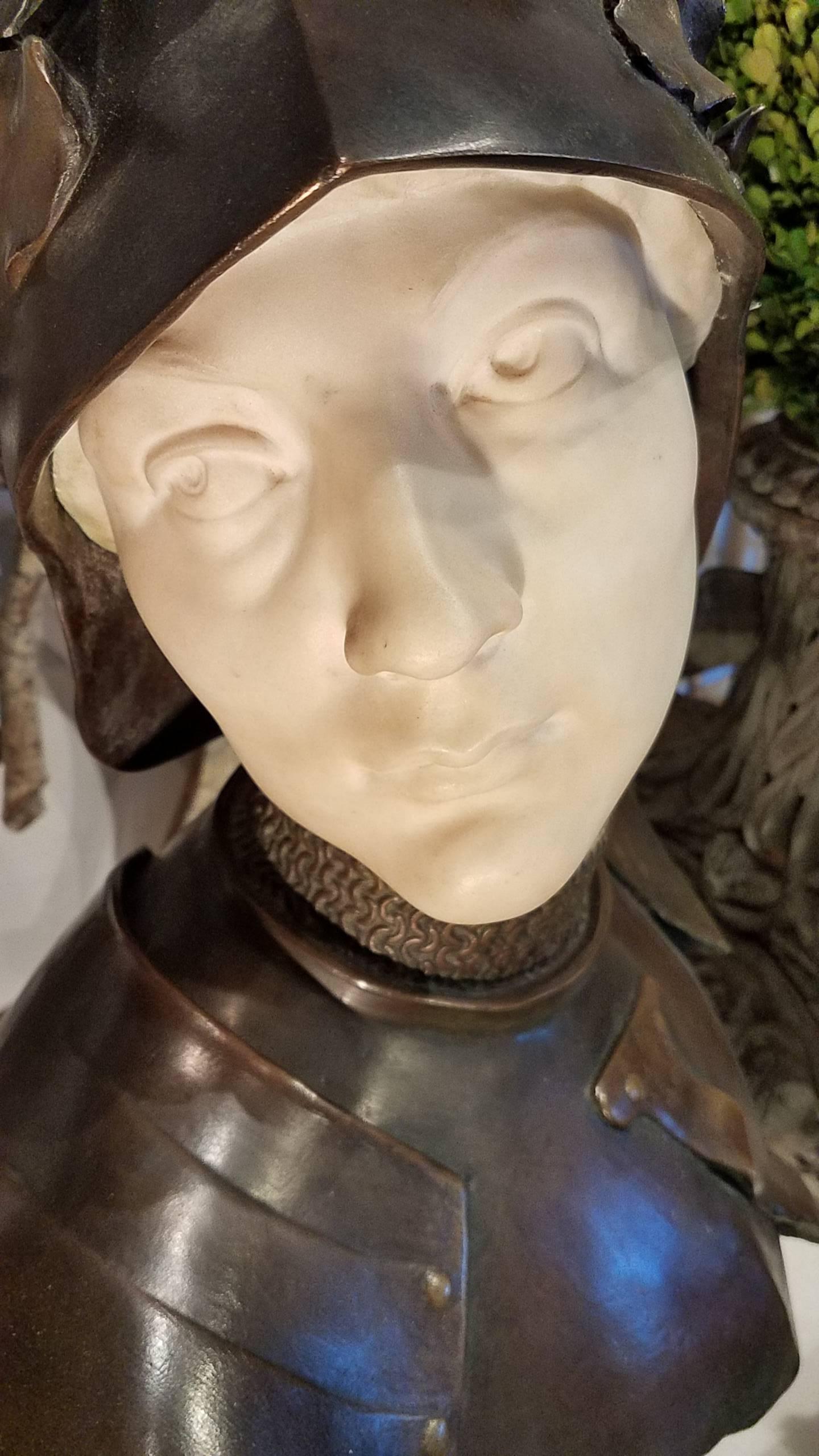Exceptional 19th Century Bronze and Marble Bust by Emmanuel Hannaux, 1855-1934 For Sale 2