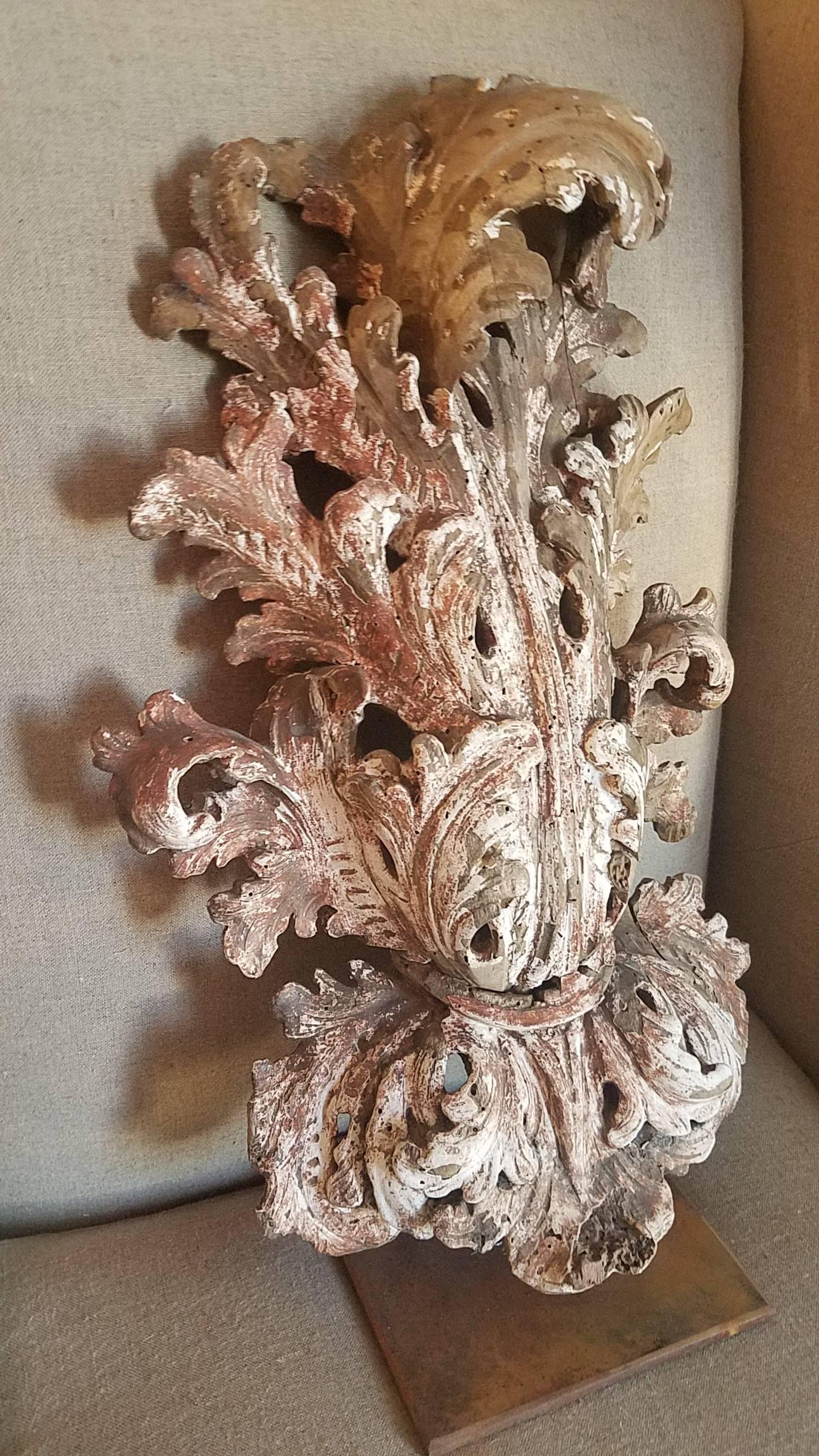 Spectacular acanthus leaf fragment with residual original paint in very good condition with no repairs or restorations.  Its scale is generous and has a secure metal mount for display.  A stunning addition to any vignette!