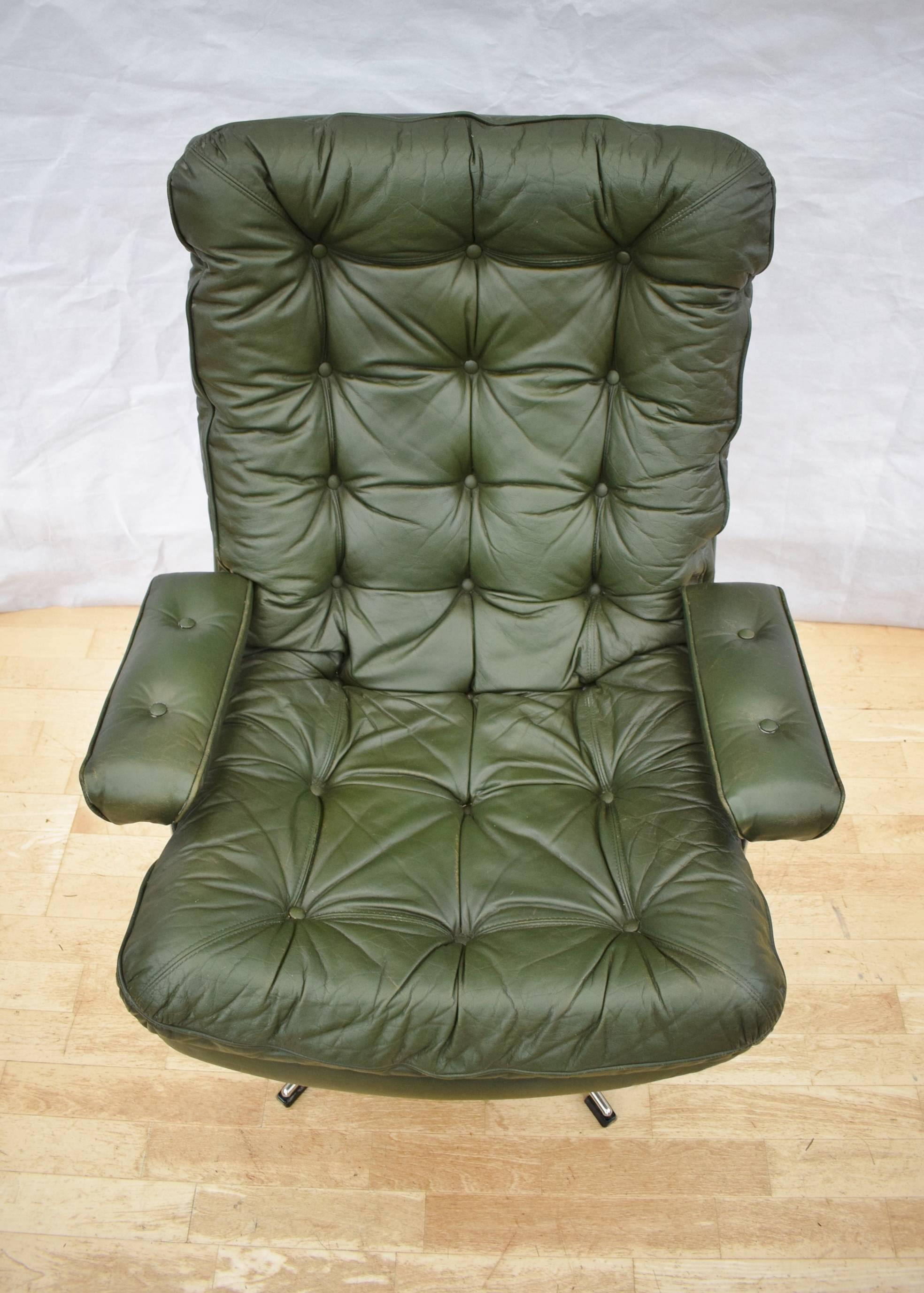 Late 20th Century Mid-Century Retro Danish Green Leather Swivel Lounge Armchair, 1960s-1970s