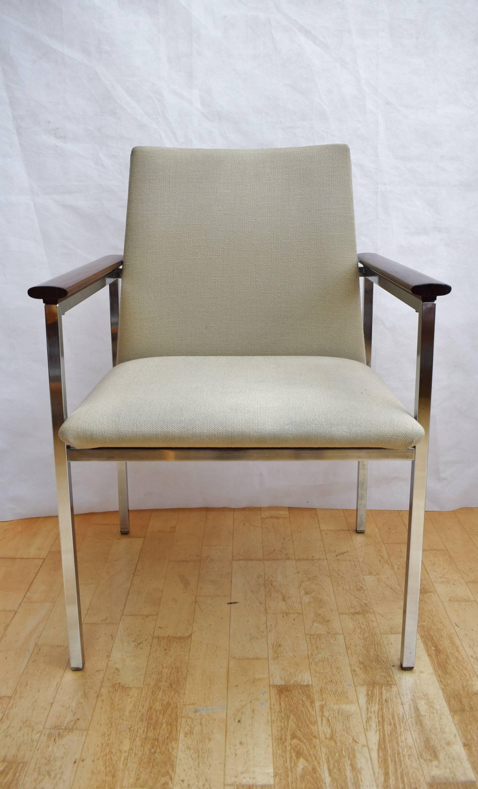 Designer: Sigvard Bernadotte Manufacturer: France & Søn (France & Daverkosen) Country: Denmark Date: 1960s. Material: Rosewood arms, chrome tubular metal frame and cotton upholstery. Maximum dimensions: 60cm wide, 60cm deep, 85.5cm tall and