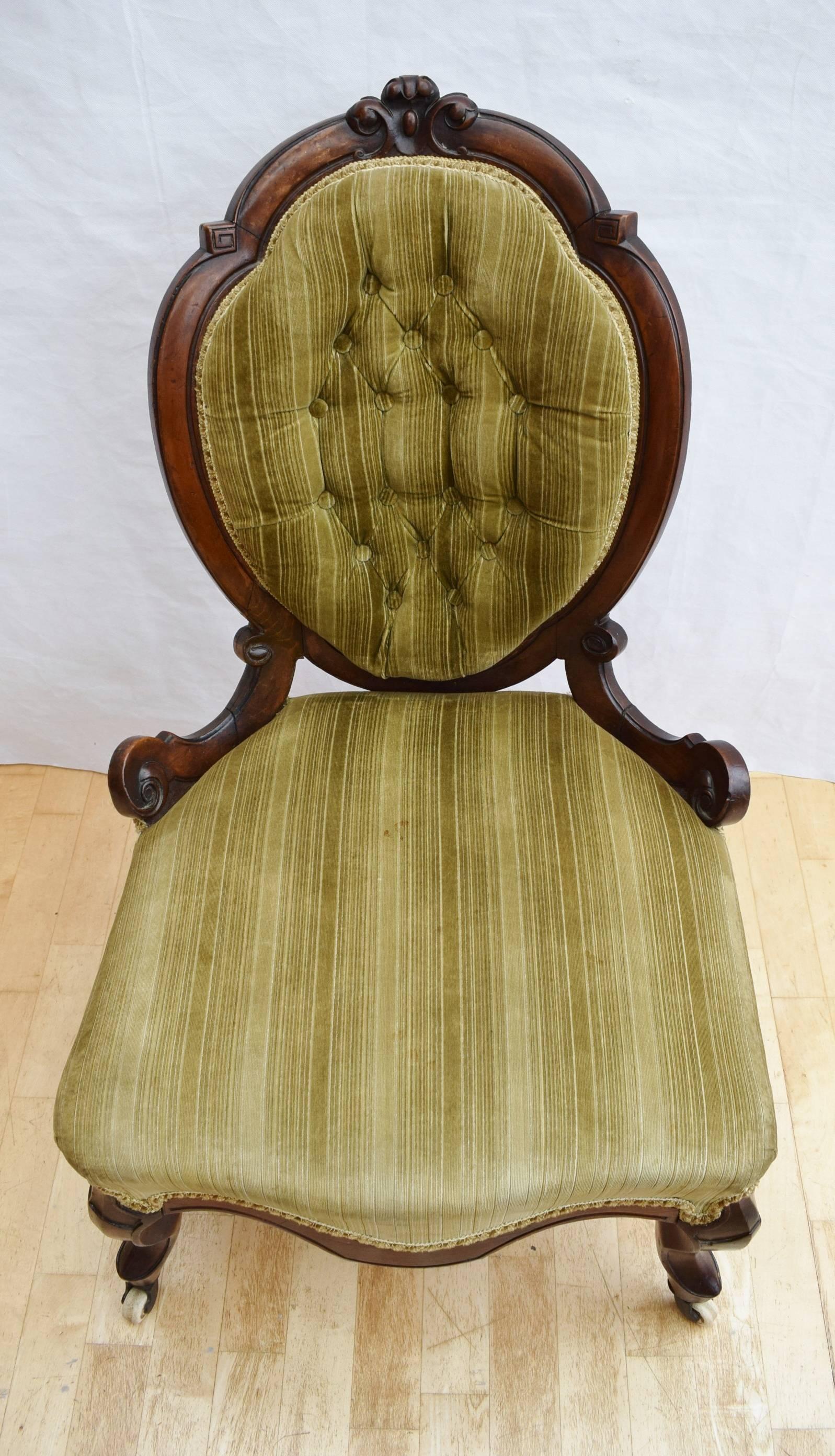 Victorian Antique Mahogany Nursing, Lounge or Bedroom Chair Excellent Condition For Sale 1
