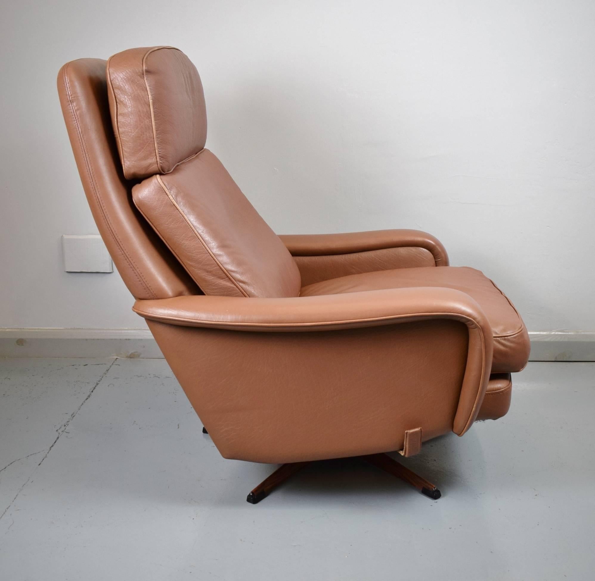 Mid-Century Modern Mid-Century Retro Danish Georg Thams Brown Leather Swivel Reclining Armchair For Sale