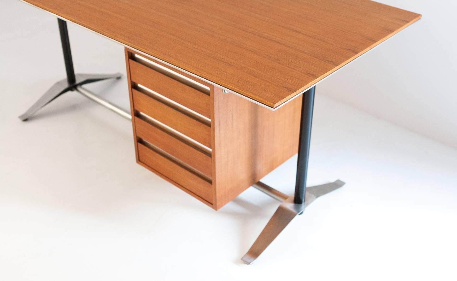 Italian Mid-Century Modern Fruitwood  Desk  by Alberto Rosselli for Arflex 2