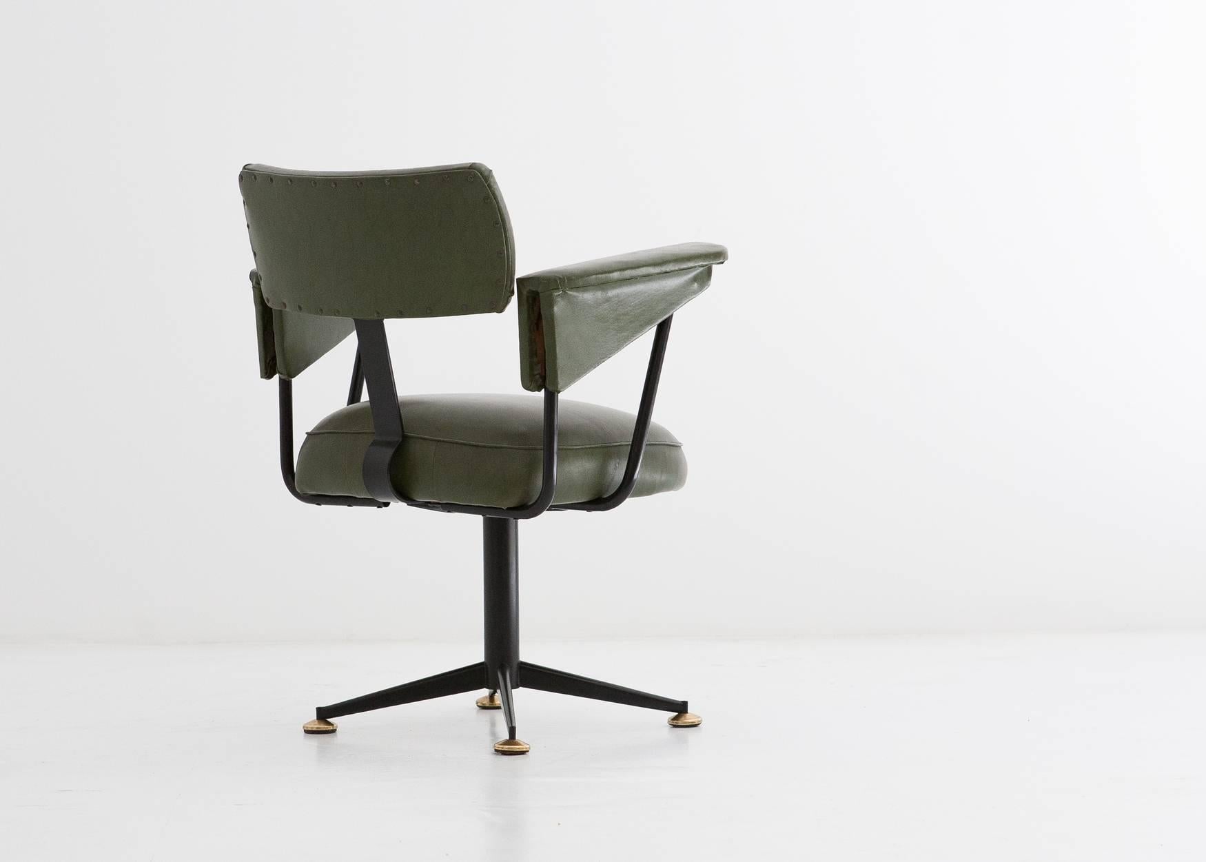 Mid-Century Modern Italian Mid-Century Swivel chair, Iron, Wood and Brass Frame, 1950s