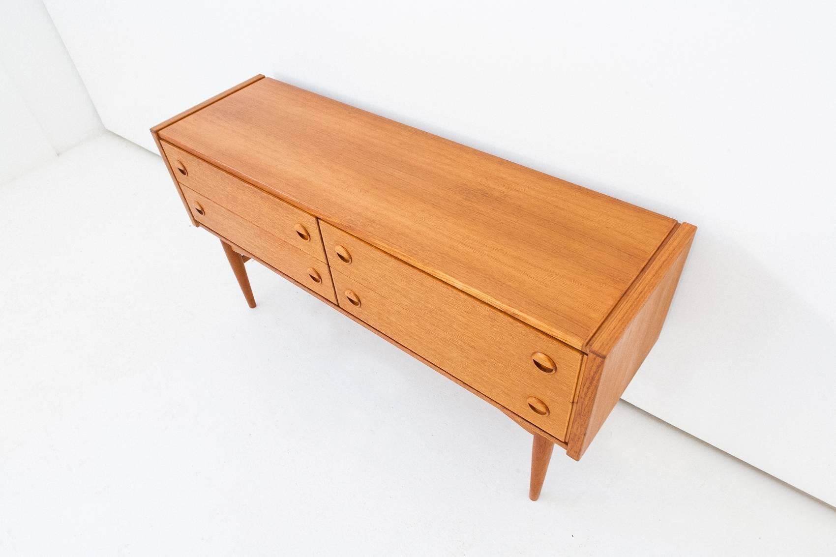Danish Modern Teak Chest of Drawers, Sideboard, 1960s In Excellent Condition In Rome, IT
