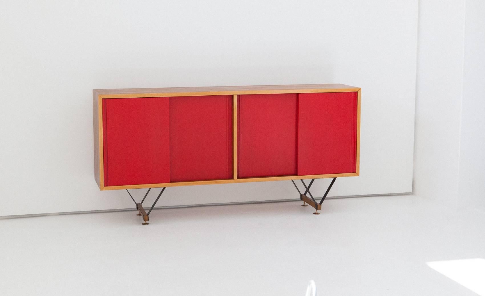 Italian Sideboard with Sliding Doors, 1950s In Excellent Condition In Rome, IT