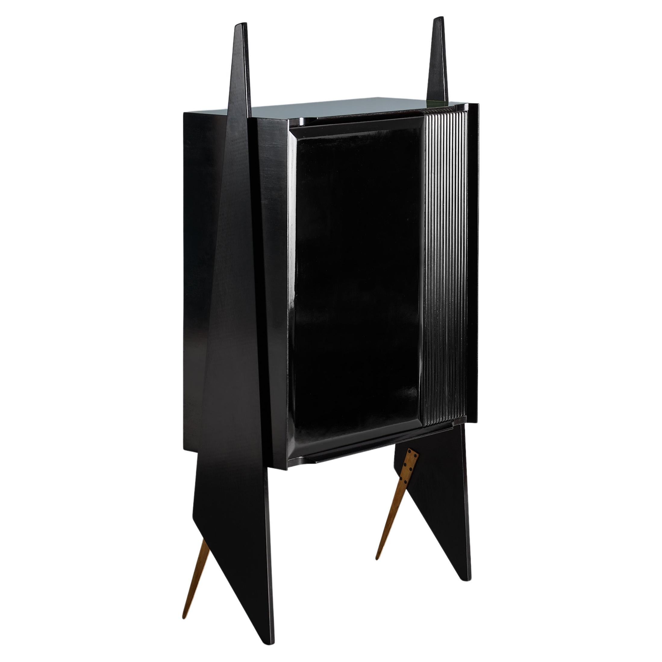 RETRO4M Neu gestaltetes italienisches Highboard aus den 1950er Jahren - ein modernes Noir