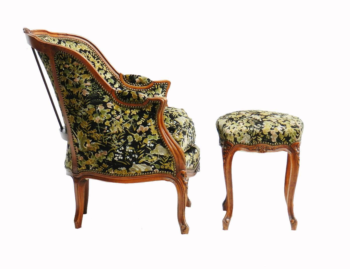 Pair of French Bergere Armchairs Louis XV Style with Foot Stool Ottoman c1920 In Good Condition In Mimizan, FR