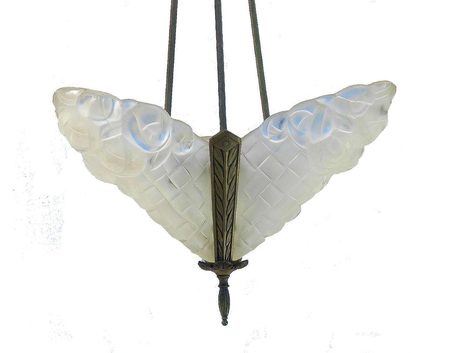 Mid-20th Century Art Deco Chandelier Pendant Light Signed Degue French Glass, circa 1930
