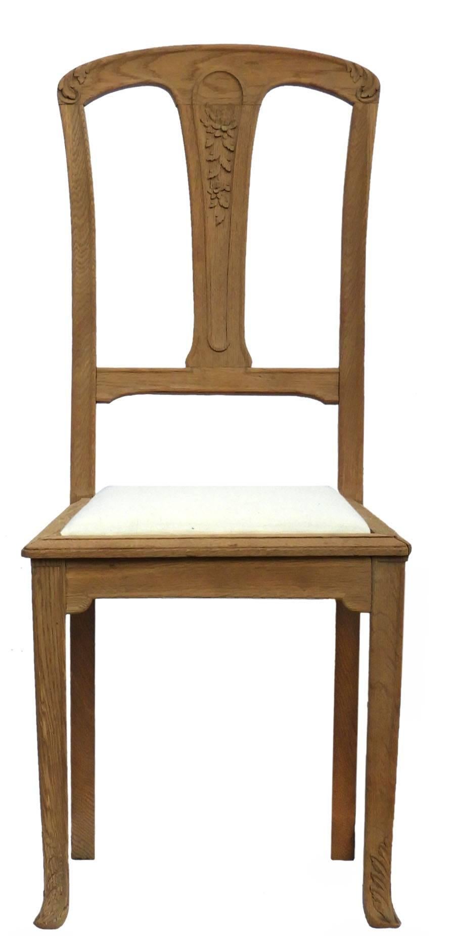 Eight Dining Chairs French Art Nouveau Arts & Crafts Bleached Oak, circa 1900 In Good Condition In Mimizan, FR