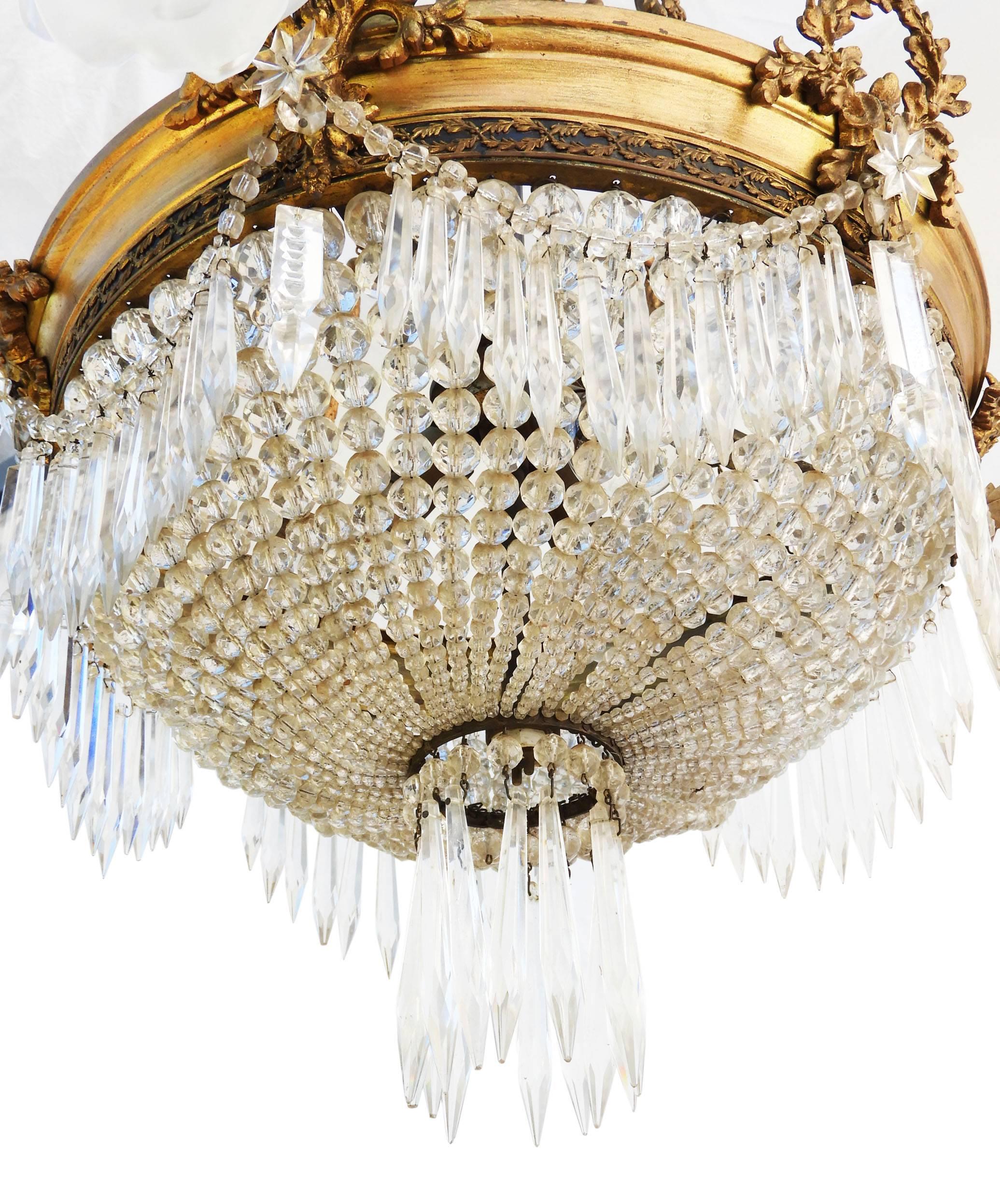 Belle Époque Chandelier French Crystal Gilt Bronze Rose Shades Late 19th Century In Good Condition In Mimizan, FR