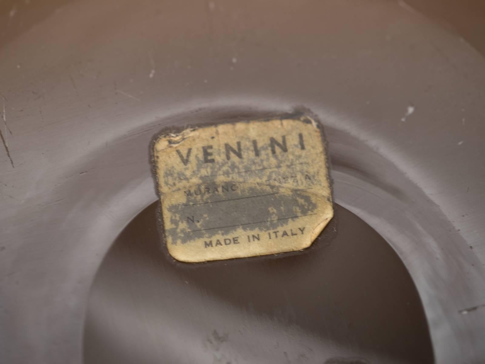 Tobia Scarpa for Venini Large 'Vetro Battuto' Ochre Hammered Glass Bowl, 1957 For Sale 2