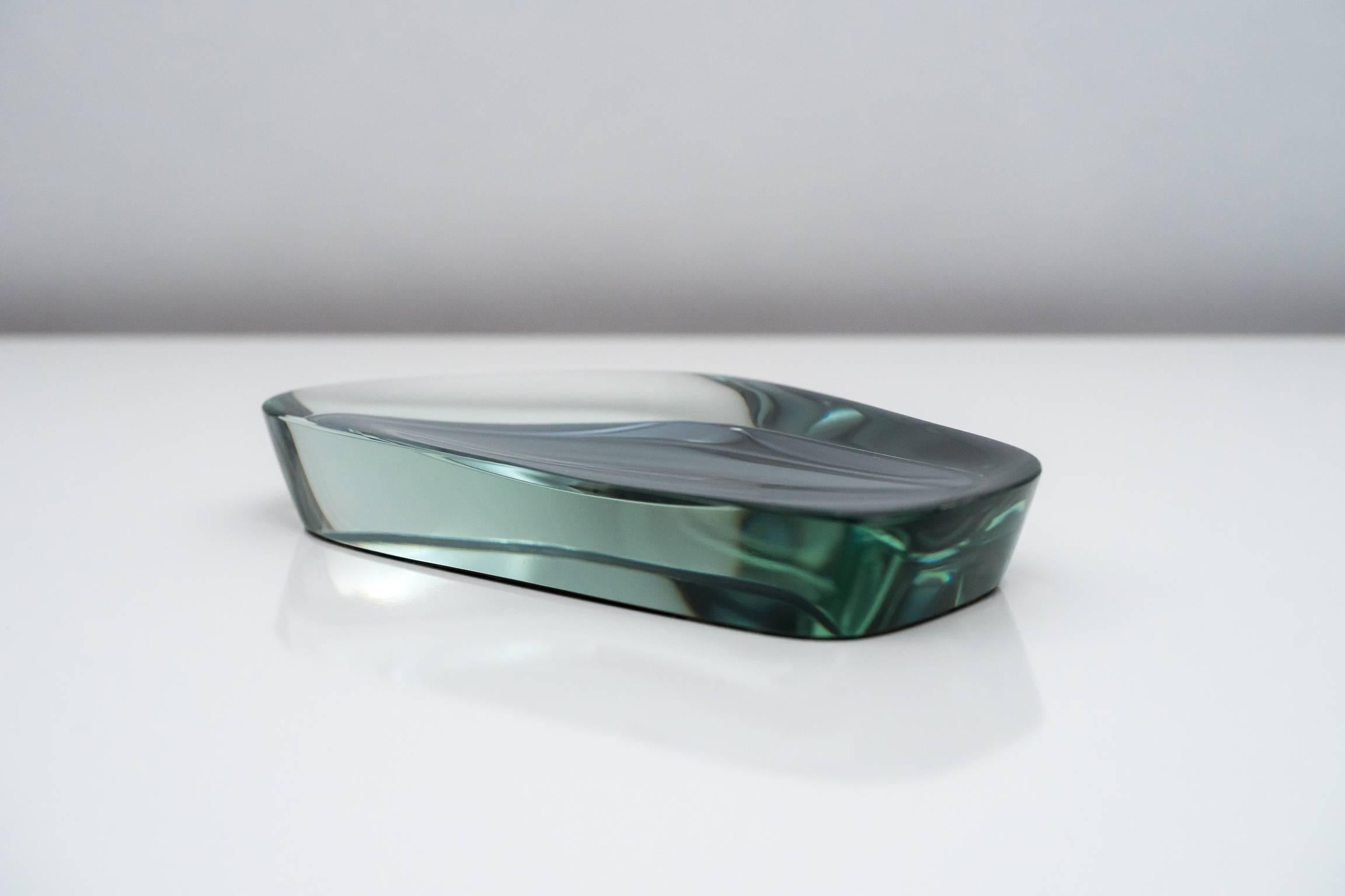 Fontana Arte Cut and Polished Mirrored Glass Abstract Dish, 1950s (Italienisch)