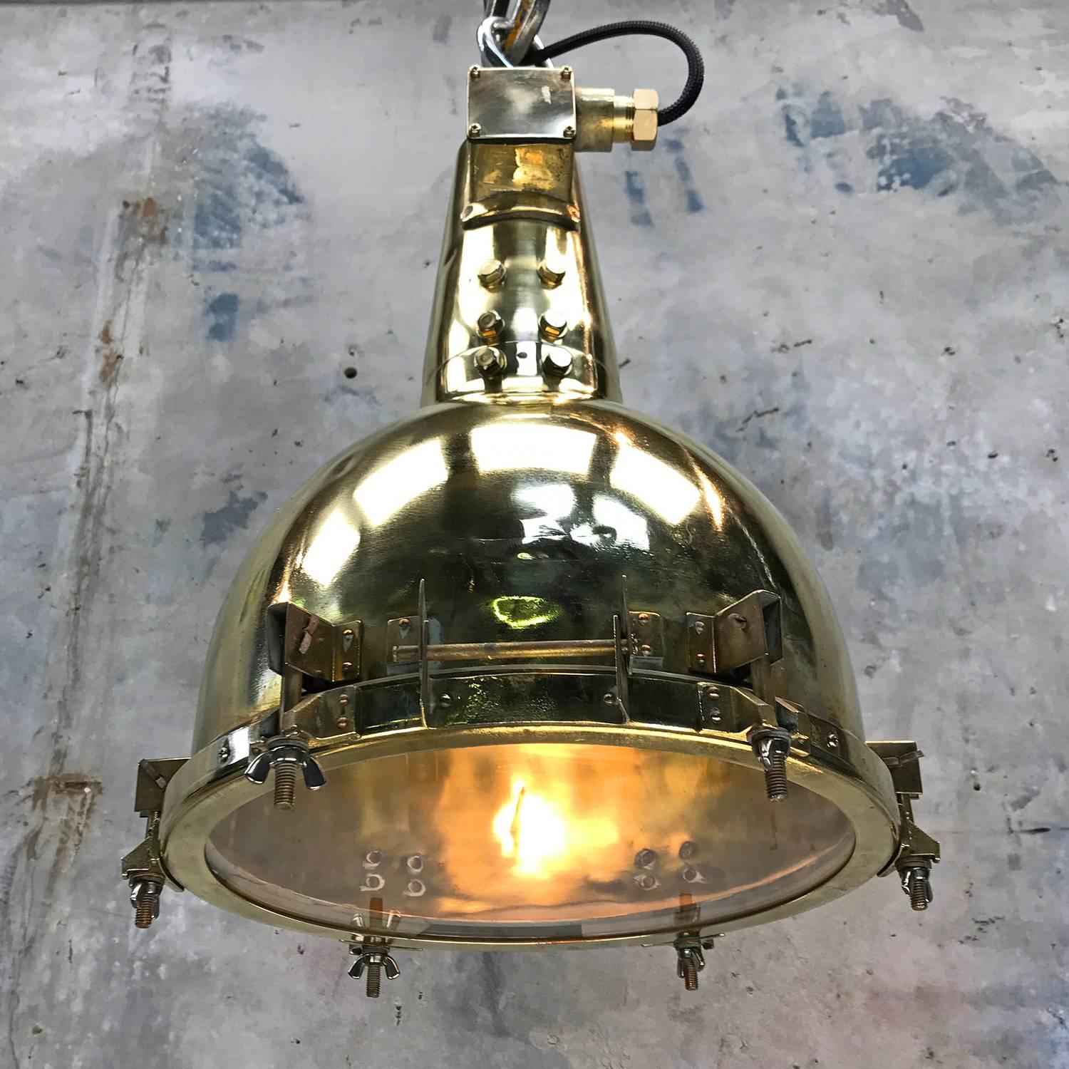 1970s, Japanese Brass Marine Nautical Searchlight Pendant Lamp, Edison E40-E27 In Good Condition In Leicester, Leicestershire