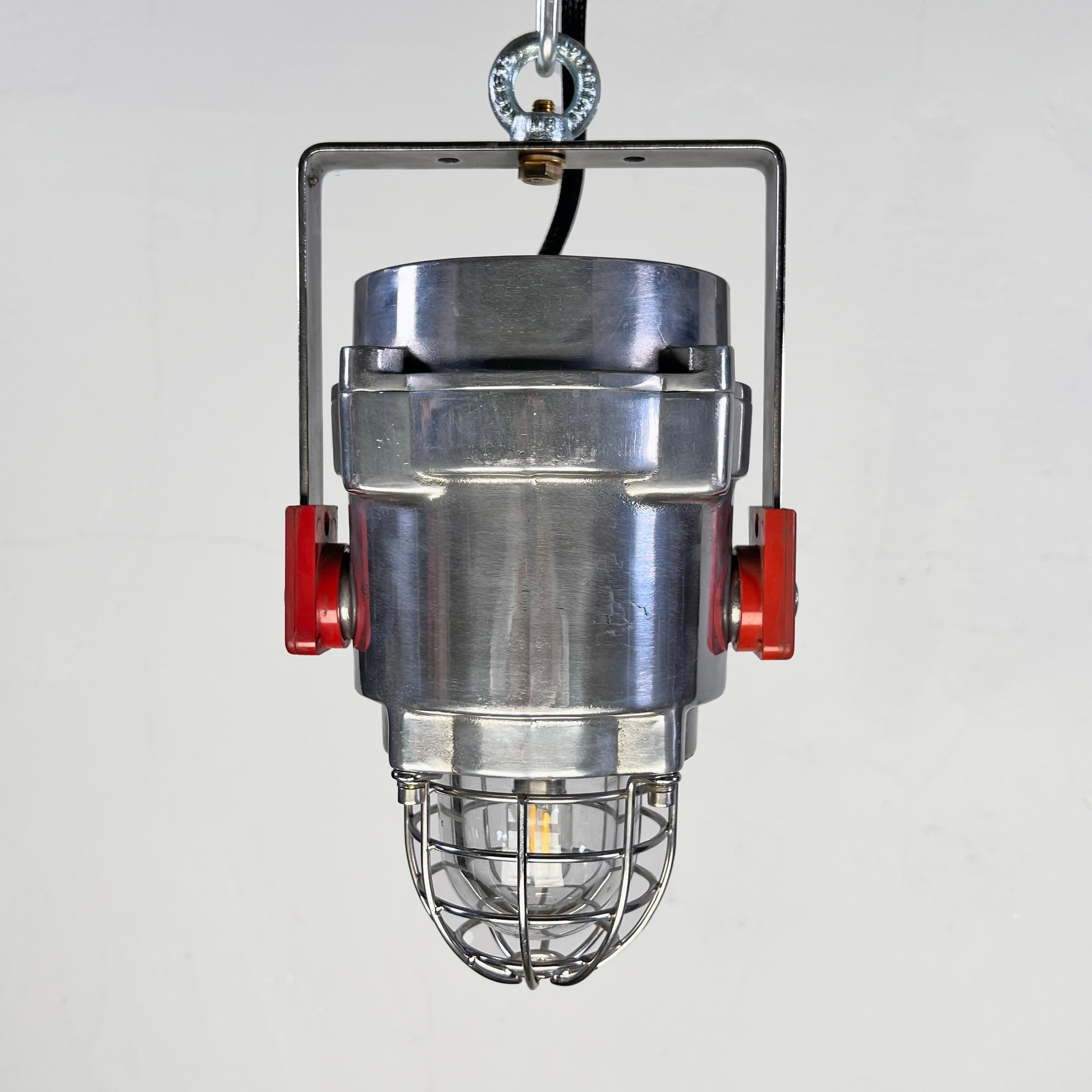 Fin du 20e siècle Lampe stroboscopique modifiée antidéflagrante avec cage, datant de la fin du siècle dernier, britannique en vente