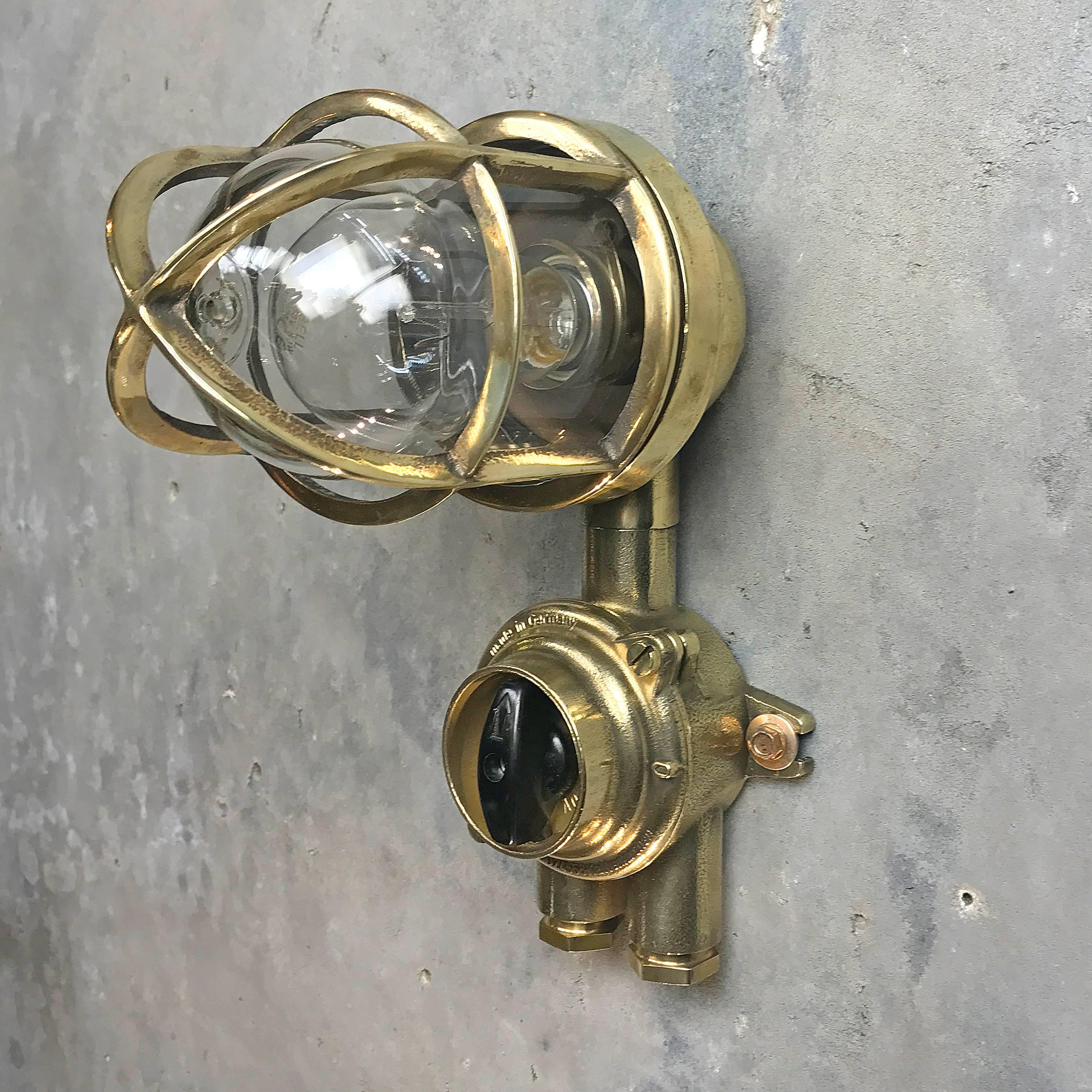 This is a very stylish 90 degree wall light, sold ready for use with a 40watt E27 vintage filament bulb fitted manufactured by Wiska.

Reclaimed from military vessels mainly marine minesweeper ships.

The light features its own water proof