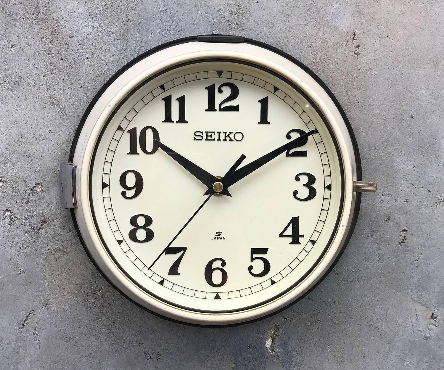 Machine-Made 1970s Green Seiko Retro Vintage Industrial Antique Steel Quartz Wall Clock Cream