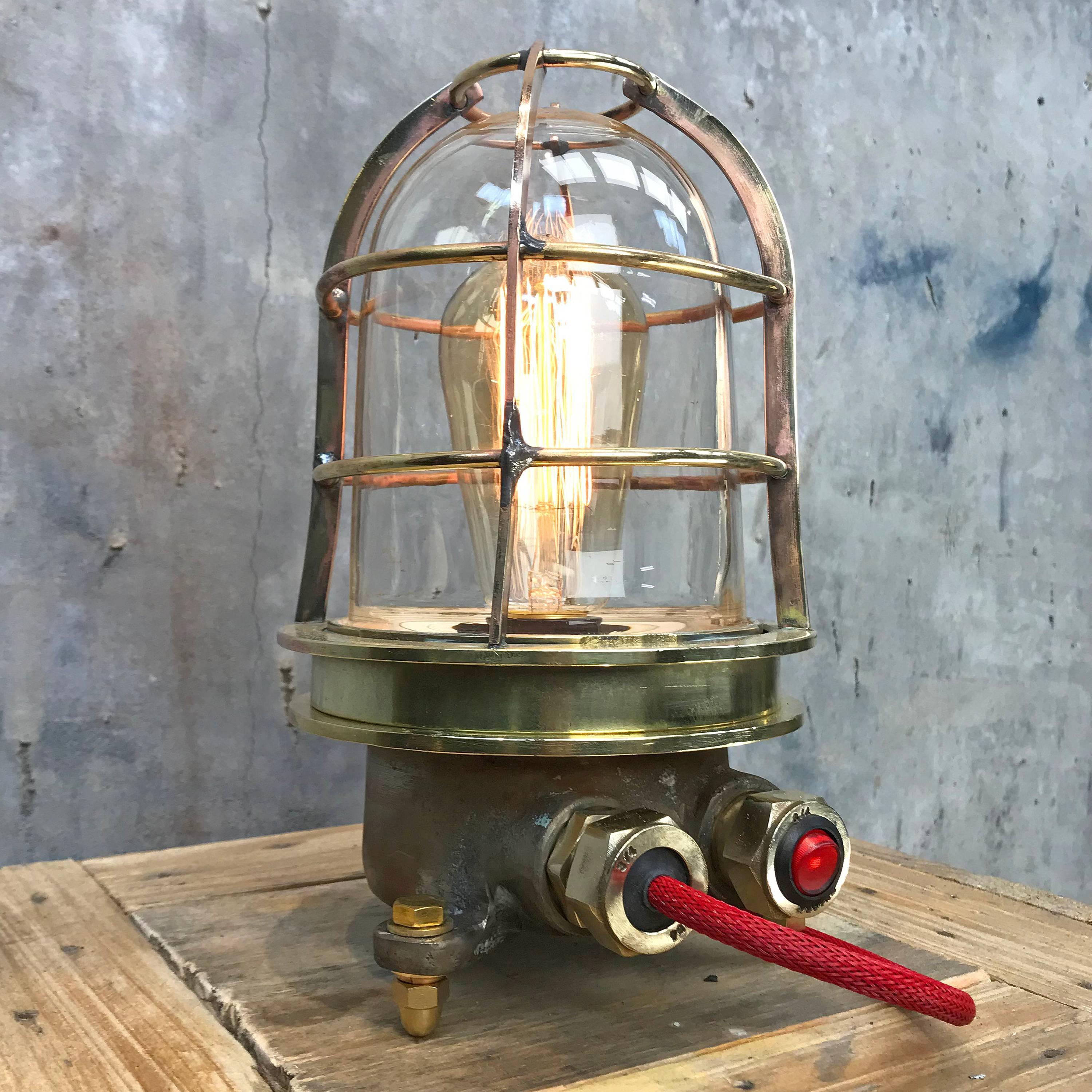 Edison-Tischlampe aus japanischem gegossenem Messing, Industrielle Explosion Proof, spätes Jahrhundert (Gehärtet) im Angebot