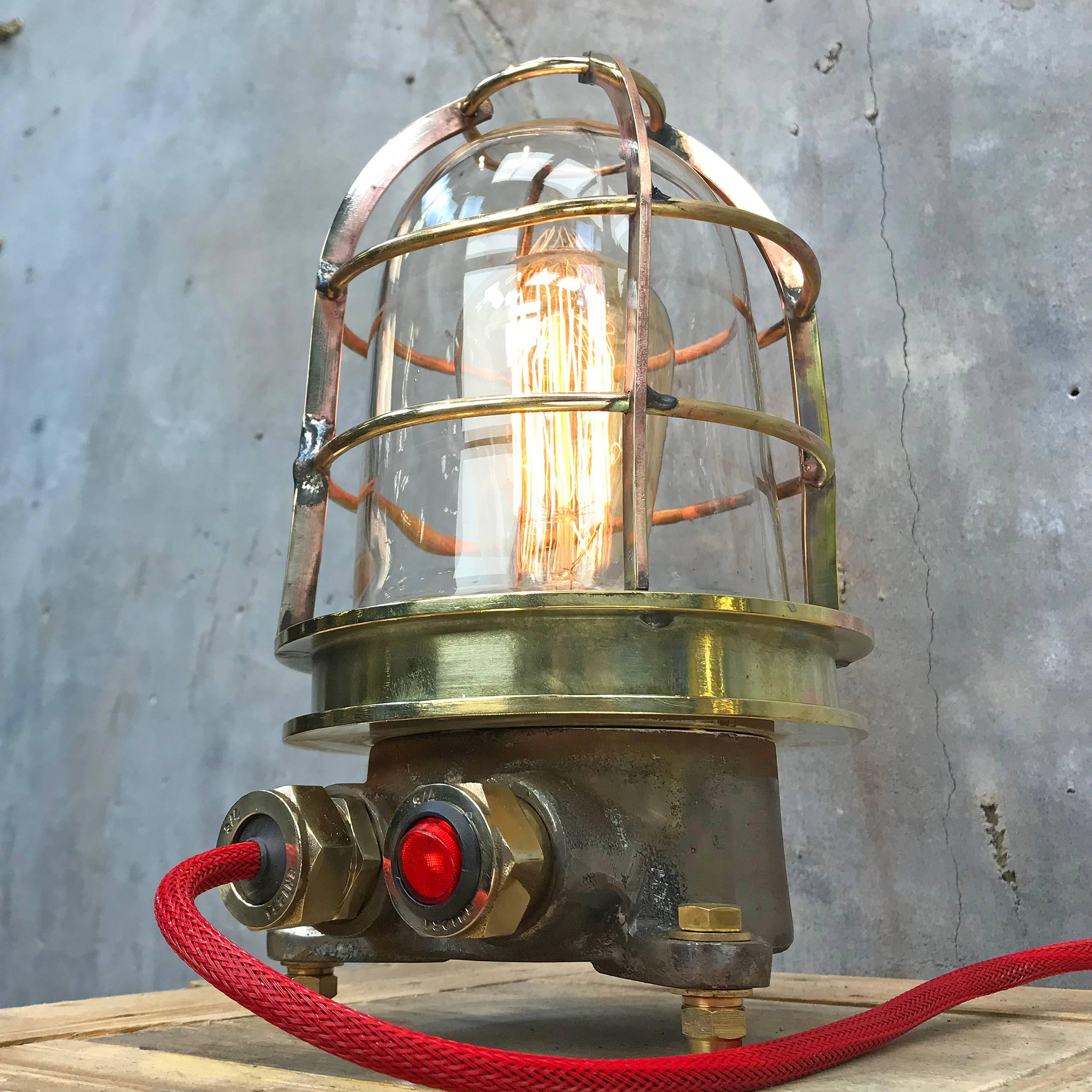 Edison-Tischlampe aus japanischem gegossenem Messing, Industrielle Explosion Proof, spätes Jahrhundert im Zustand „Hervorragend“ im Angebot in Leicester, Leicestershire