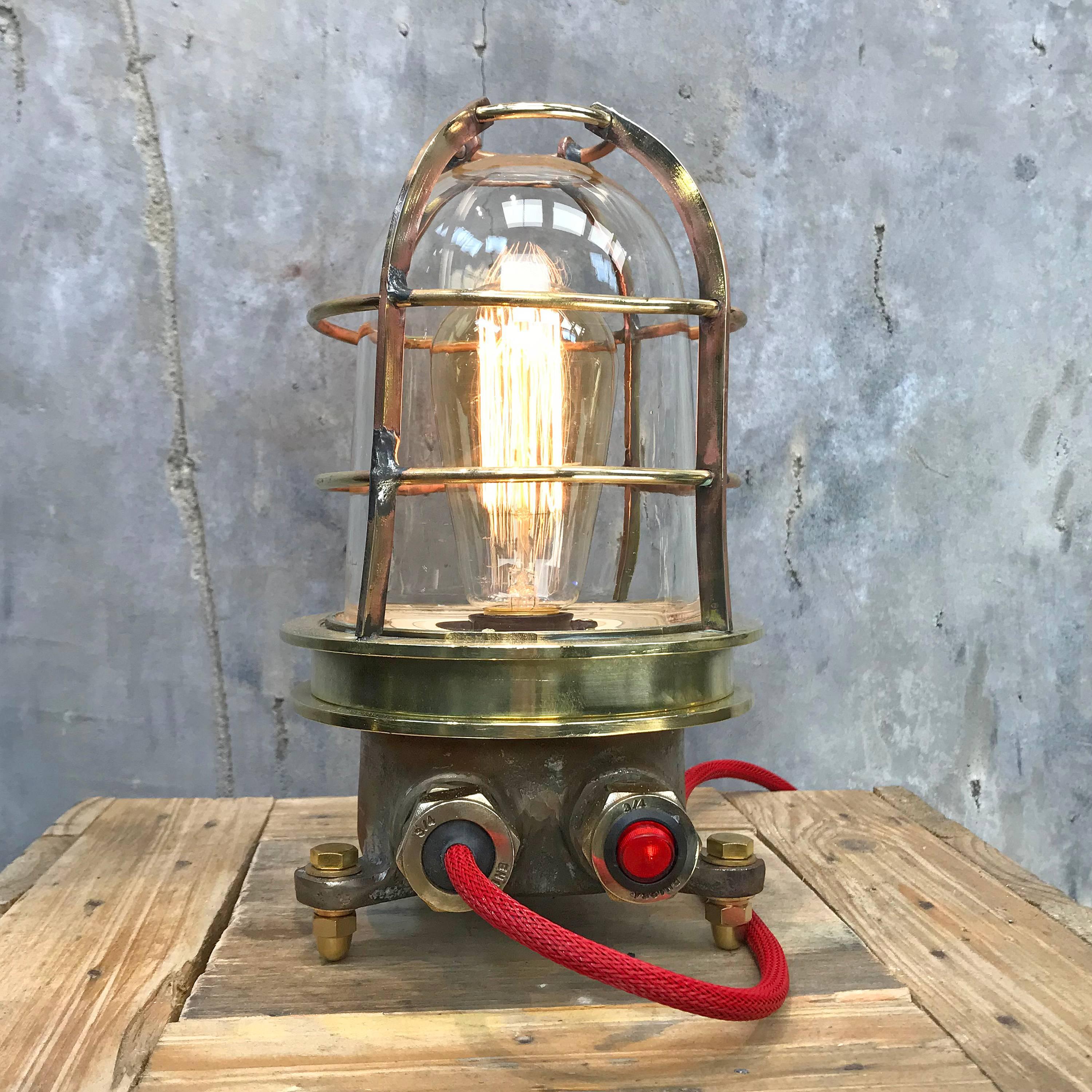 Edison-Tischlampe aus japanischem gegossenem Messing, Industrielle Explosion Proof, spätes Jahrhundert (Japanisch) im Angebot