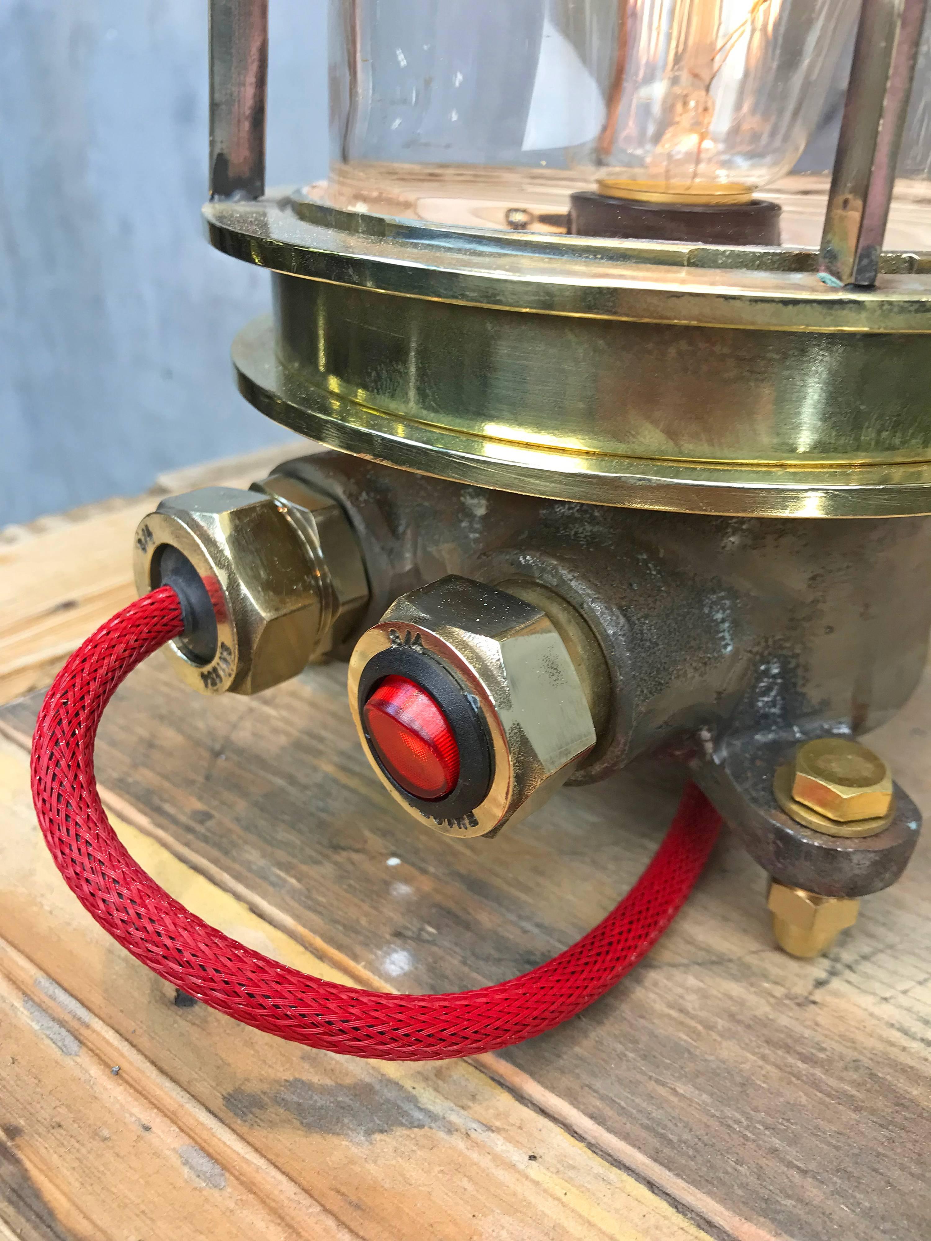 Lámpara de sobremesa Edison industrial de latón fundido japonesa de finales de siglo en venta 1