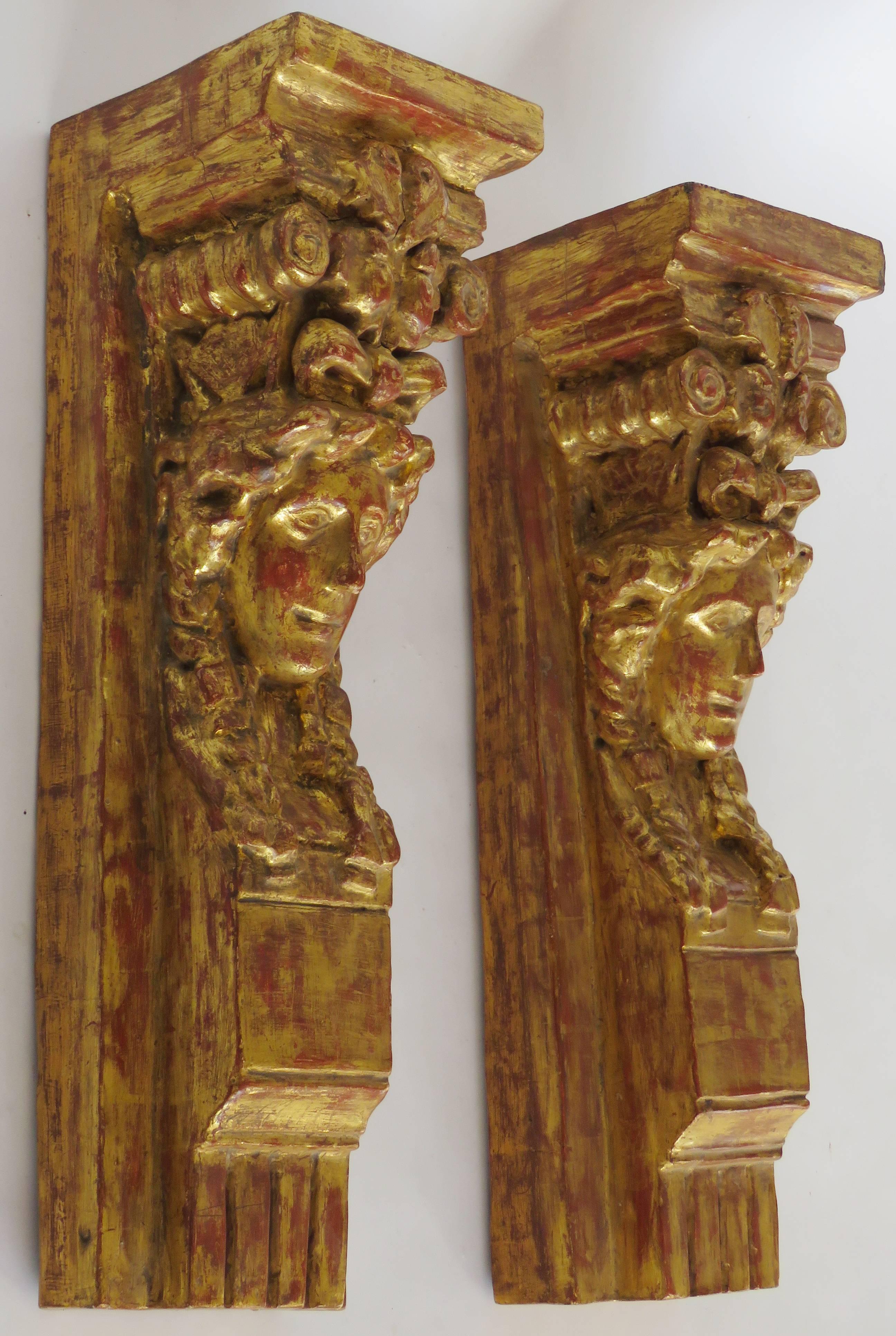 Hand-Carved Pair of Giltwood Wall Brackets For Sale
