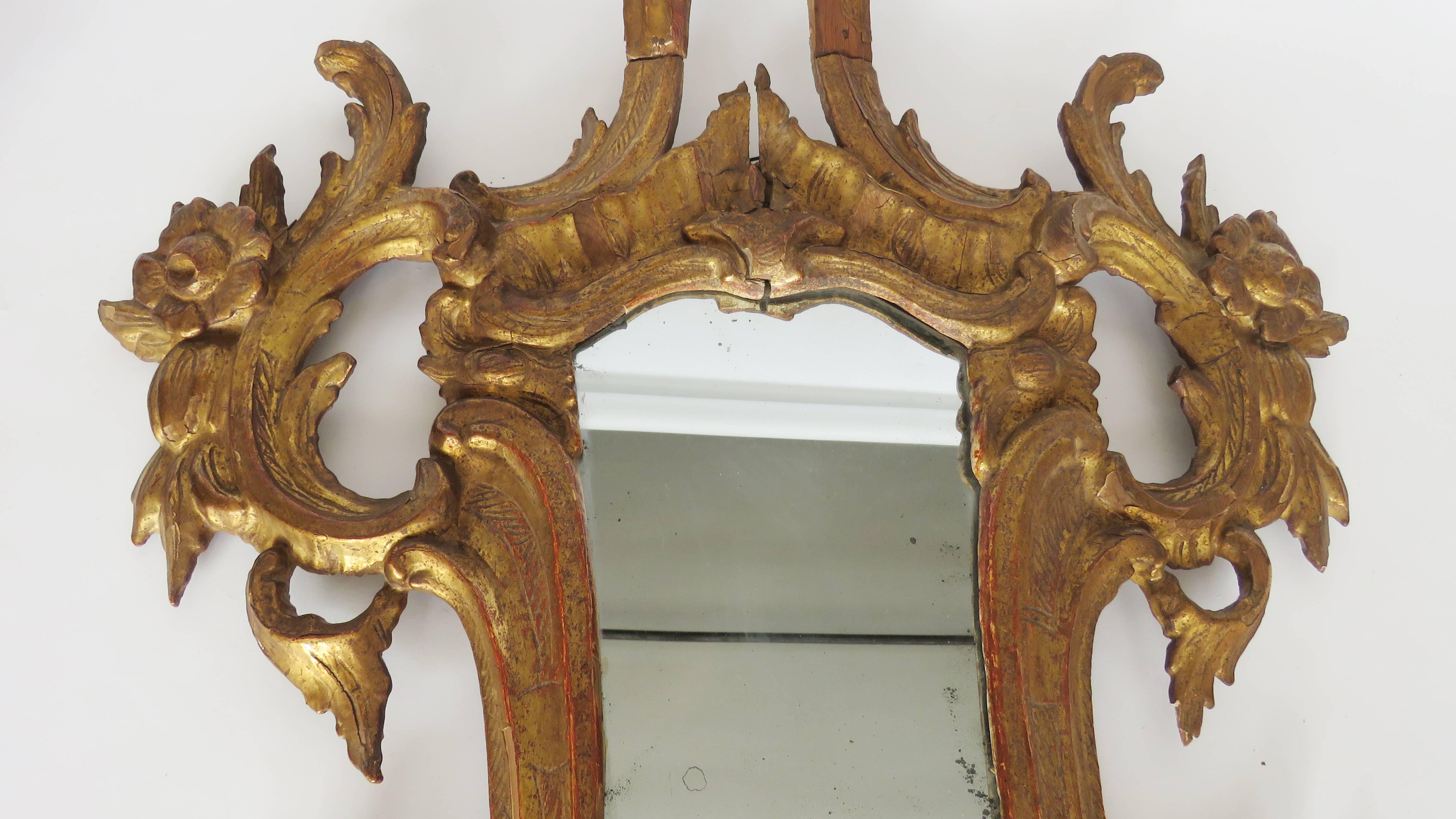 18th Century Large Pair of Rococo Giltwood Girandole Mirrors In Good Condition For Sale In Alella, ES