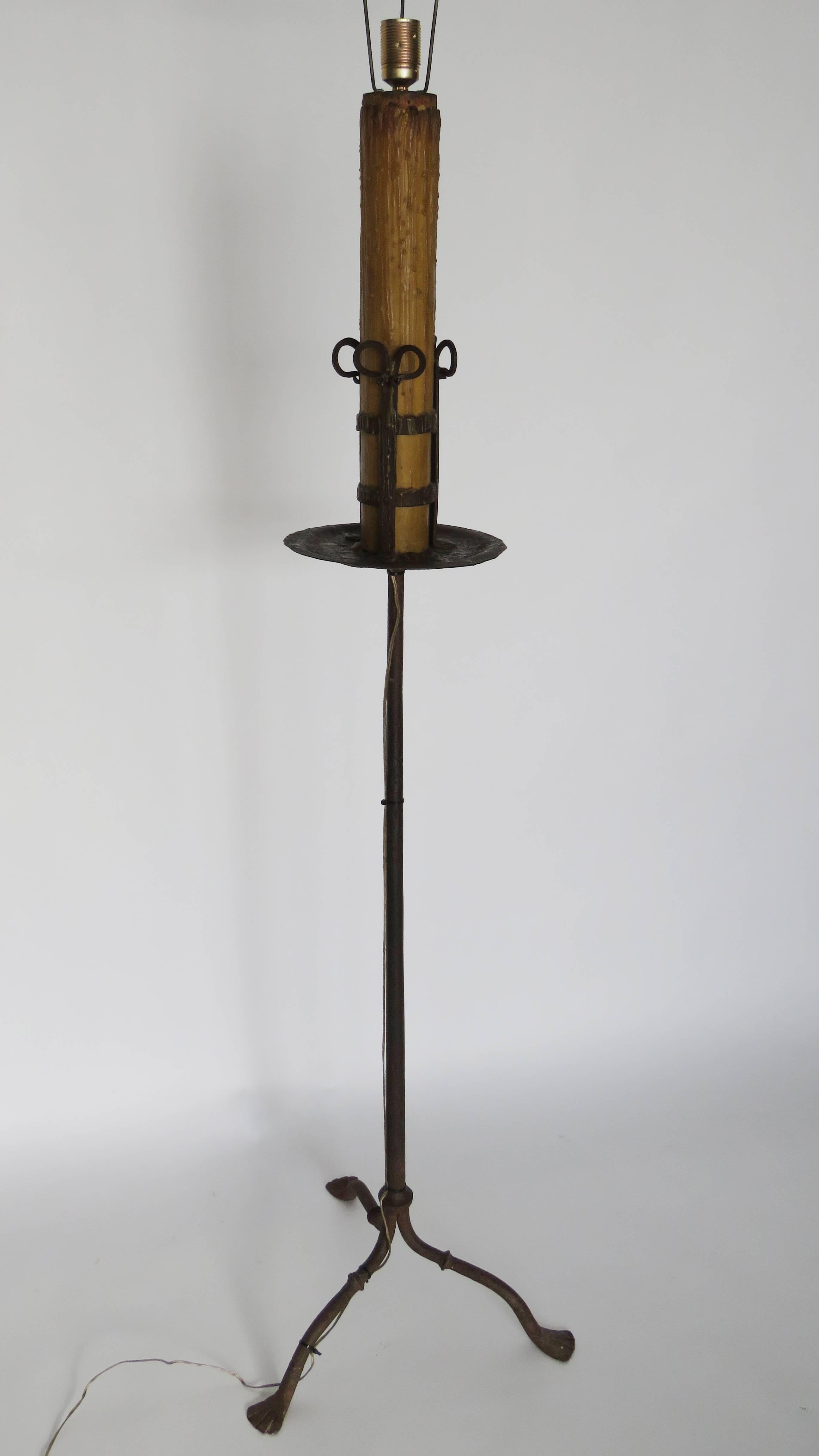Baroque 18th Century Brought Iron Floor Lamp For Sale