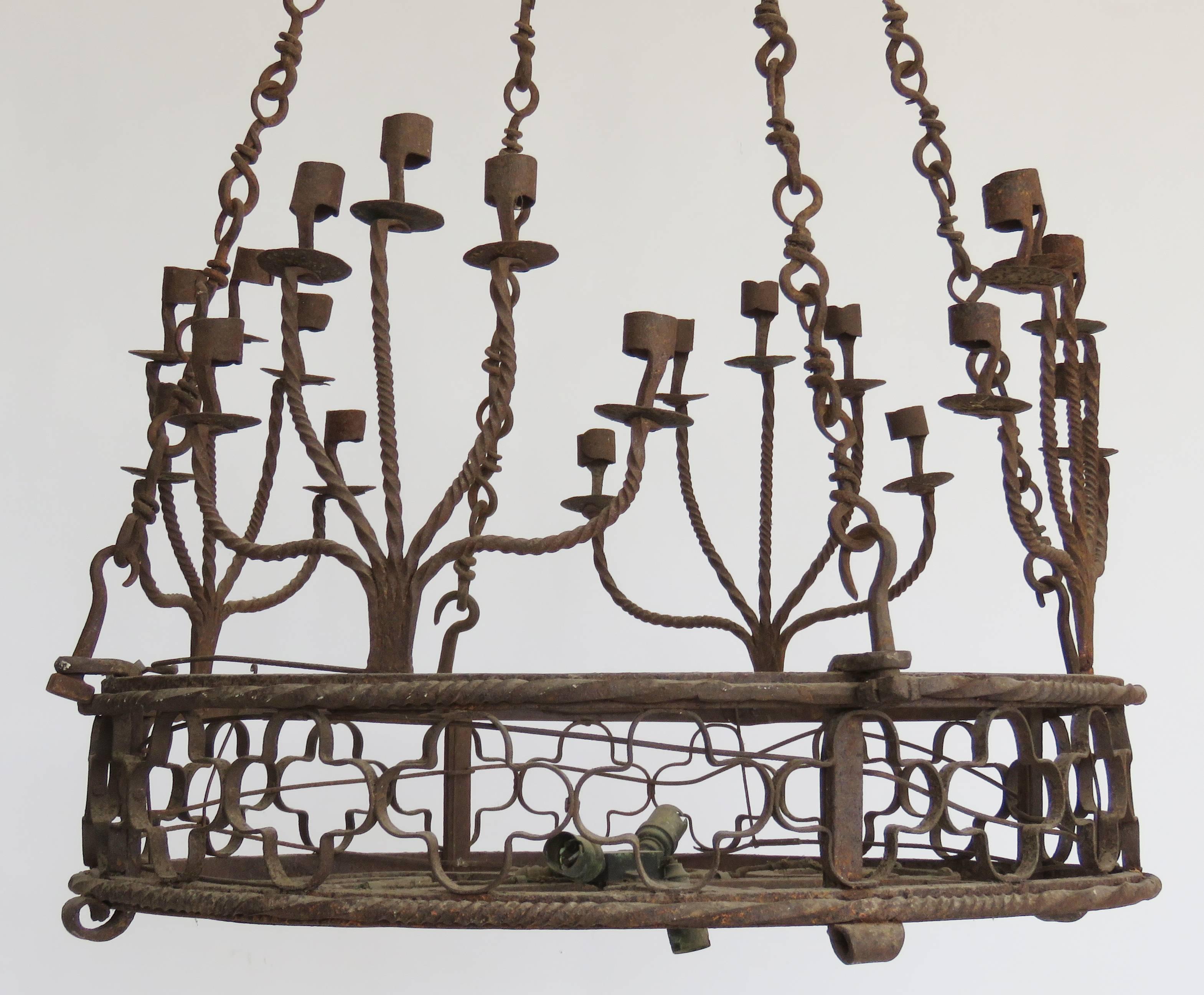 Baroque Early 19th Century, Italian Iron Chandelier with Candleholders For Sale