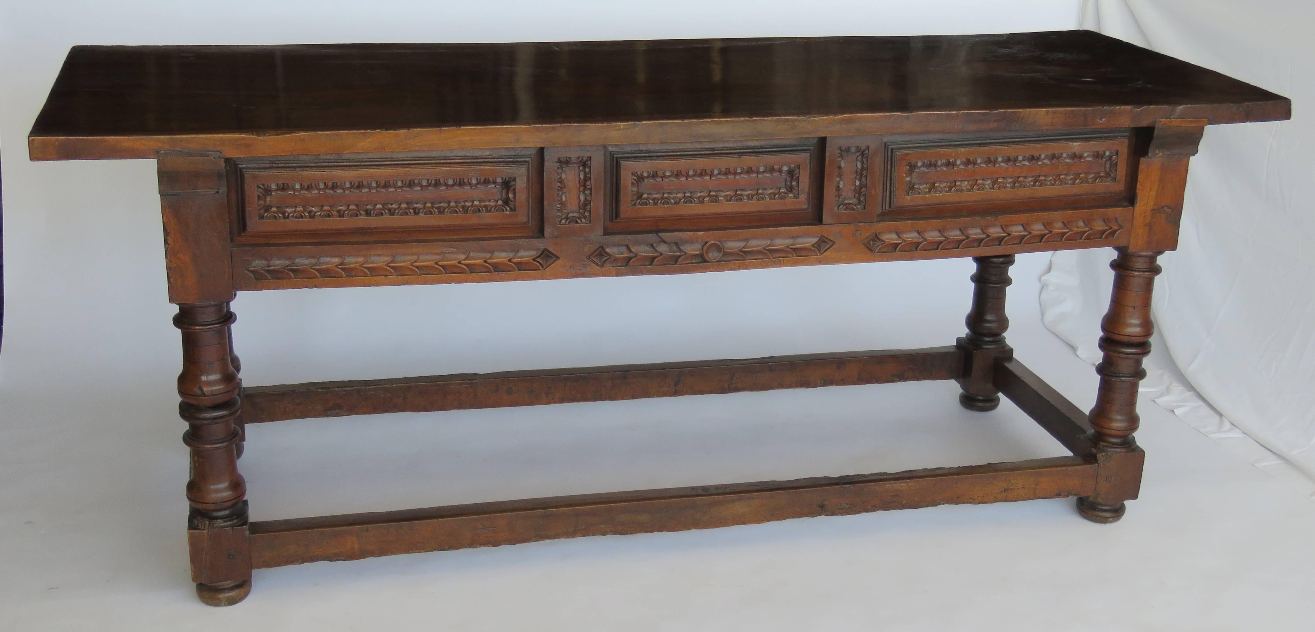 18th Century Baroque Walnut Library Center Table For Sale 4