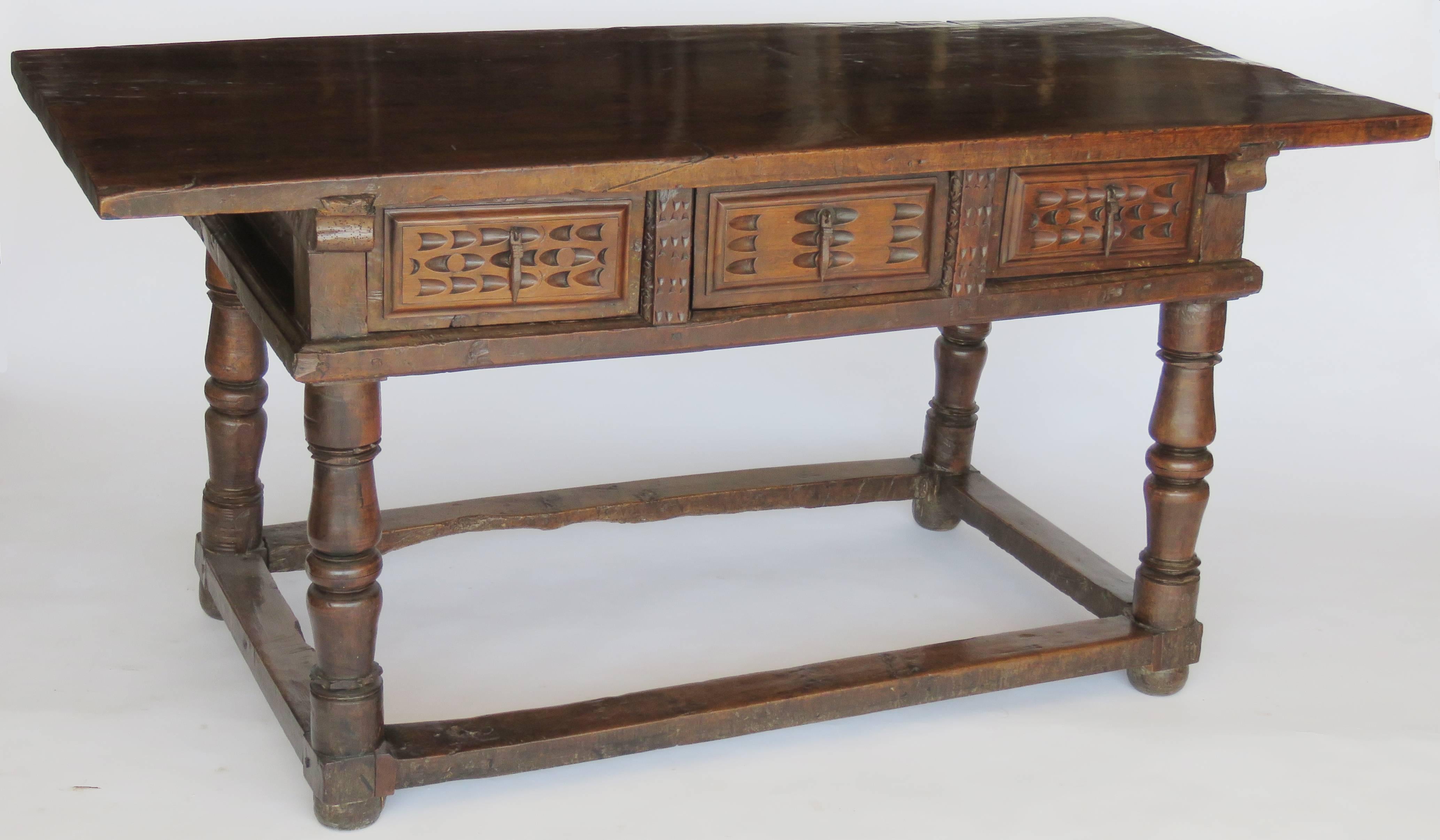 Spanish 17th Century Baroque Walnut Library Center Table For Sale