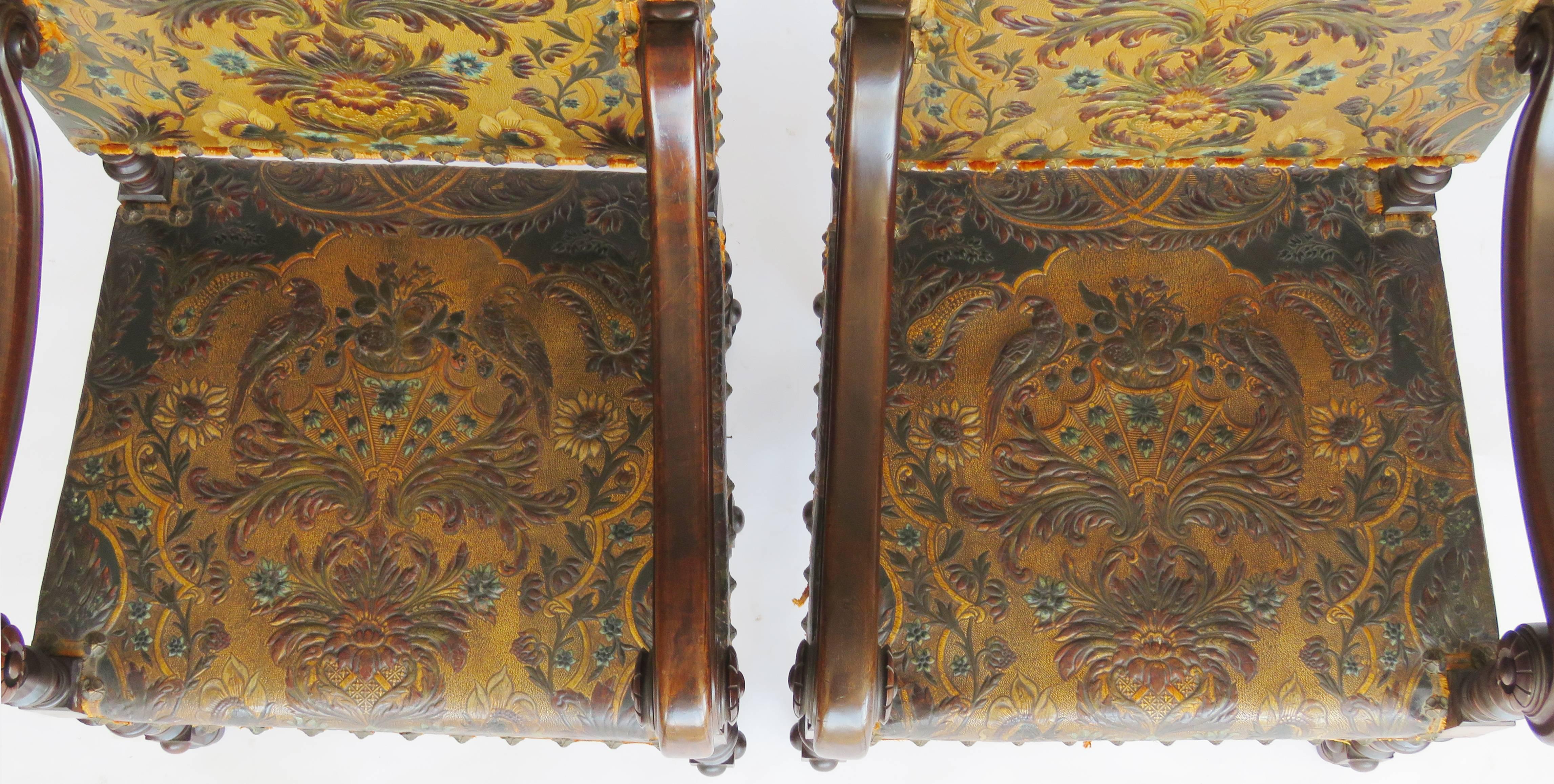 Pair of Louis XIV Style Walnut Tooled Leather Armchairs In Good Condition For Sale In Alella, ES