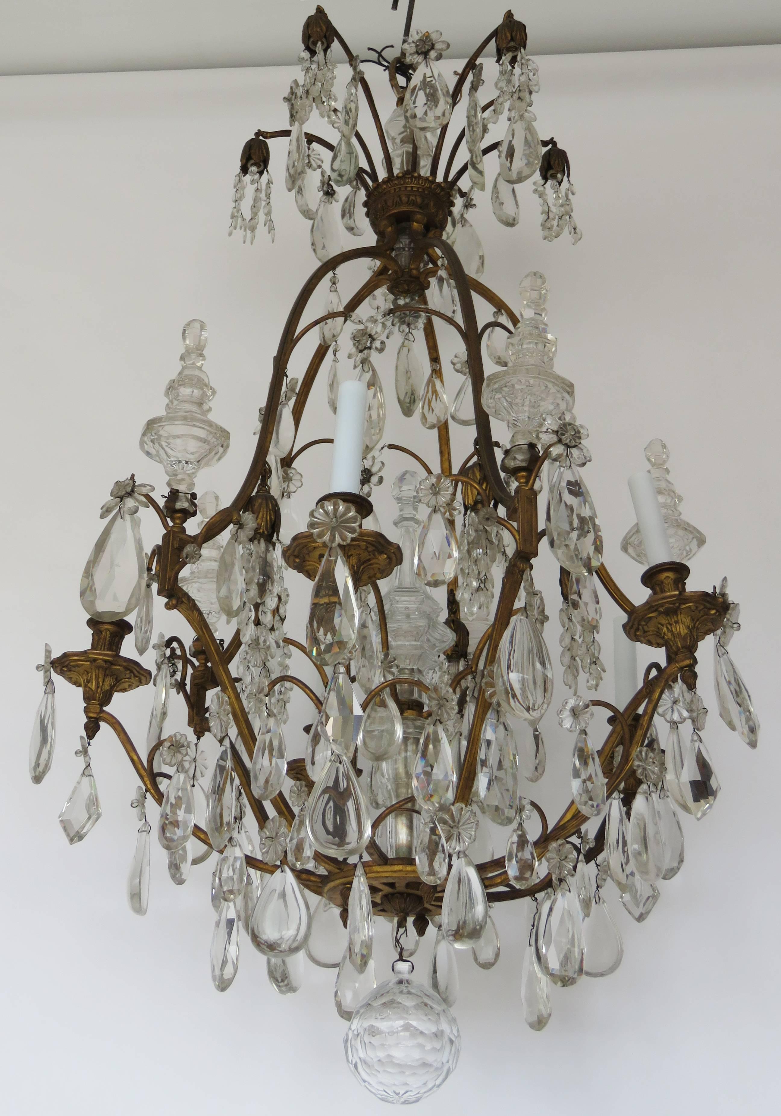 19th Century Baccarat Louis XV Gilt Bronze and Rock Crystal Chandelier In Good Condition For Sale In Alella, ES
